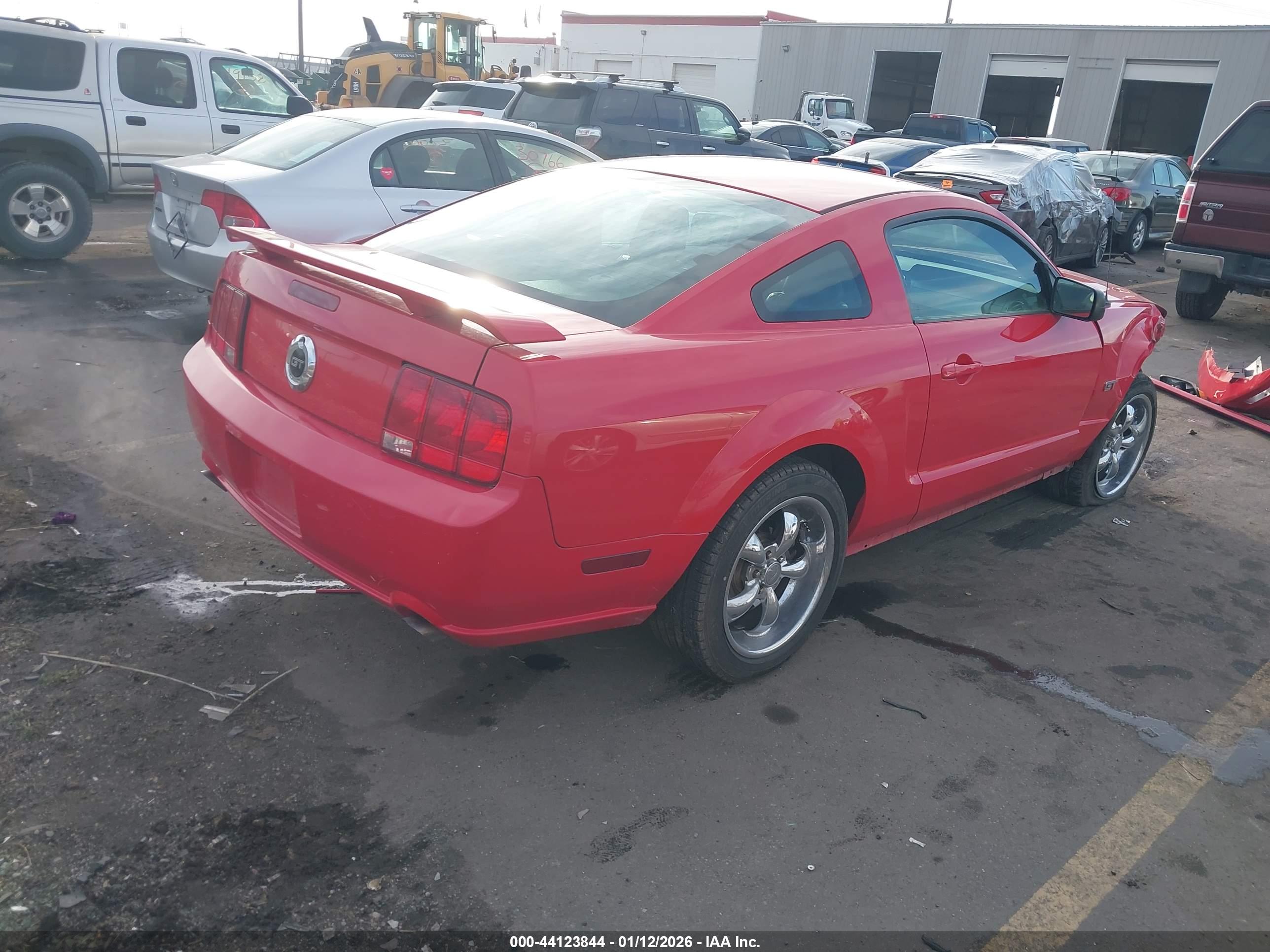FORD MUSTANG image 4