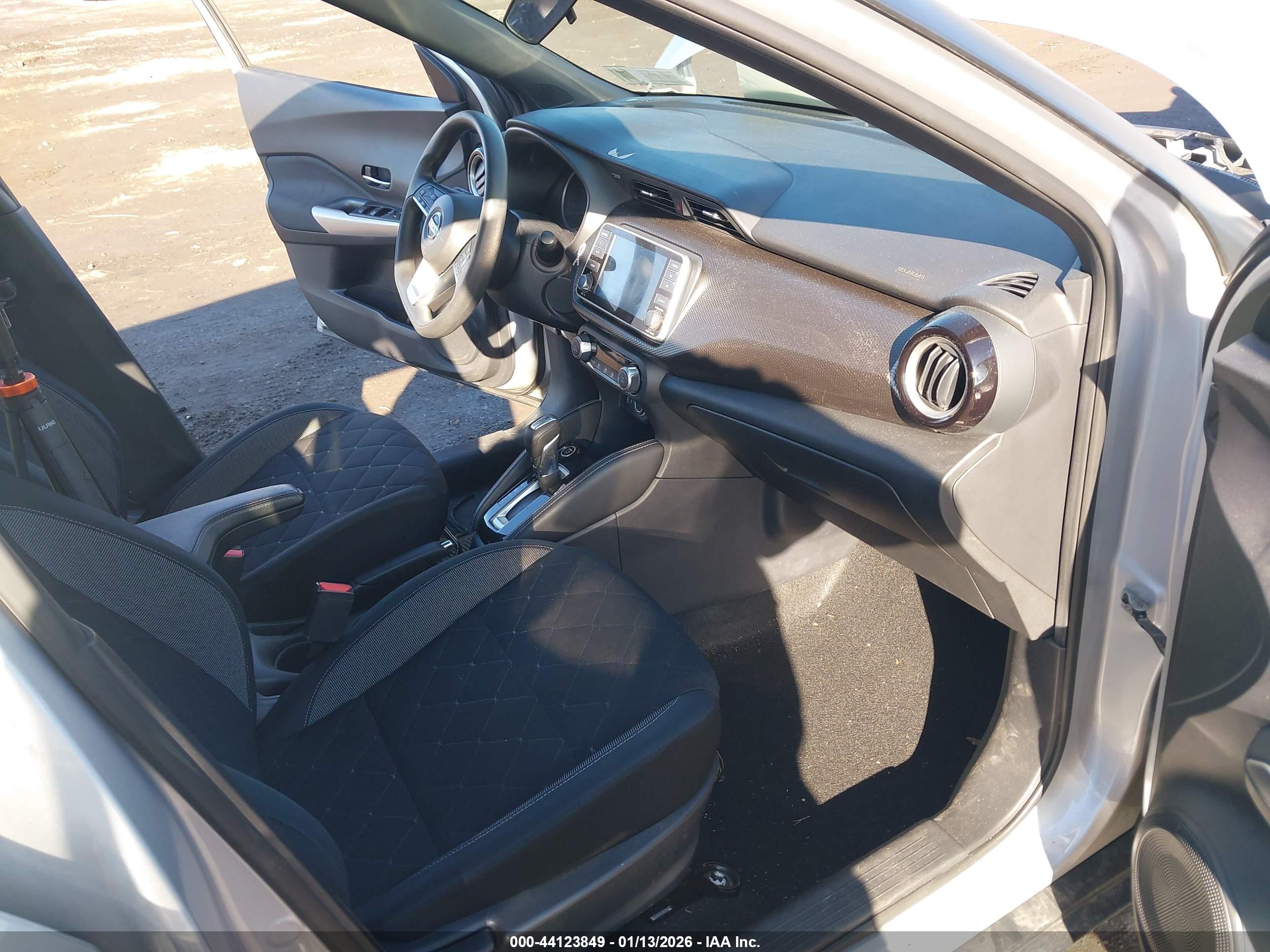 NISSAN KICKS image 5