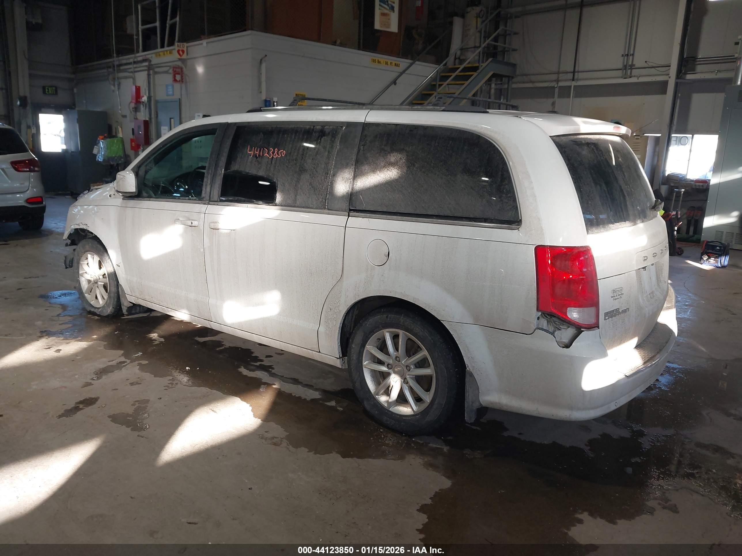 DODGE GRAND image 3