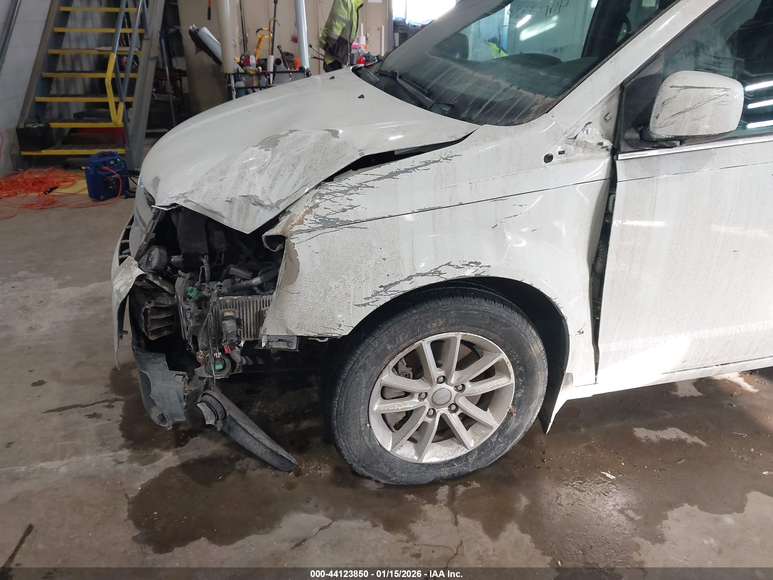 DODGE GRAND image 6