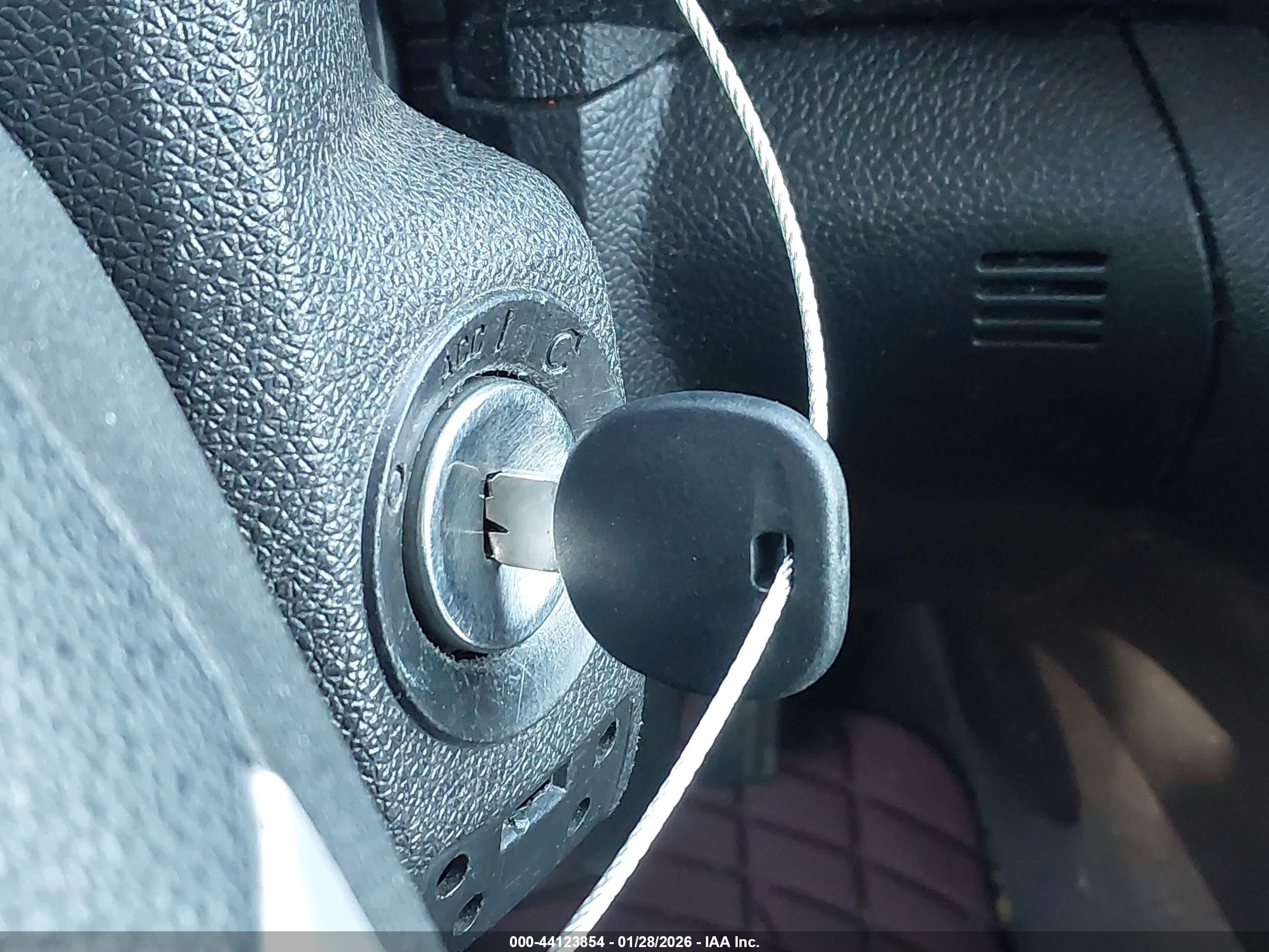 GMC ACADIA image 11