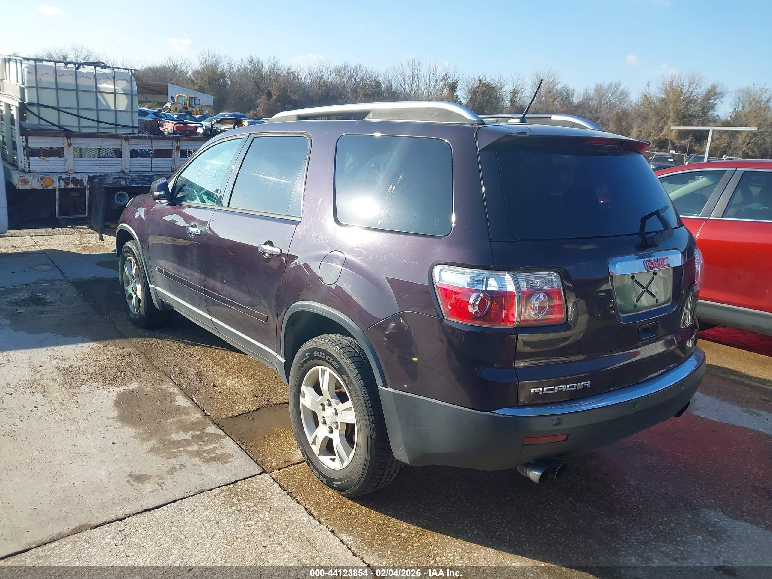 GMC ACADIA image 3