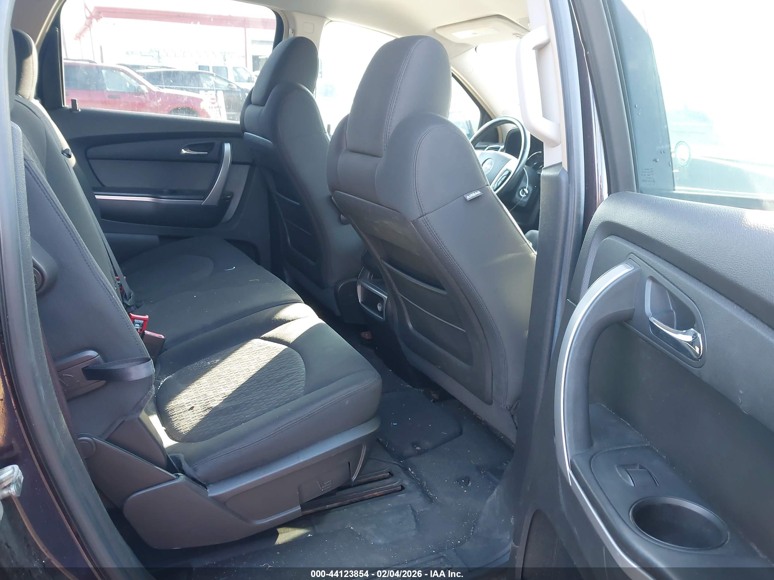 GMC ACADIA image 8
