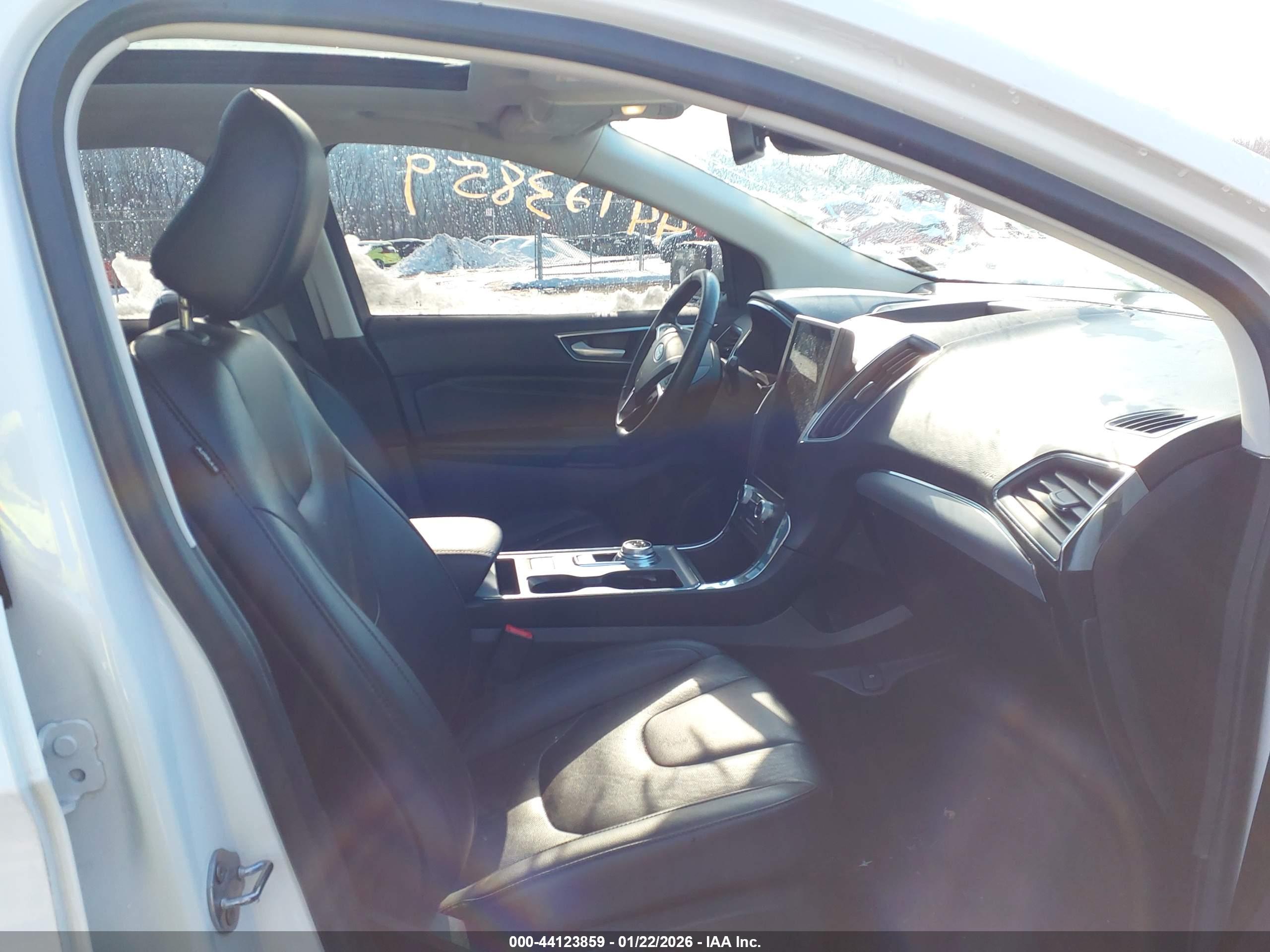 FORD EDGE image 5