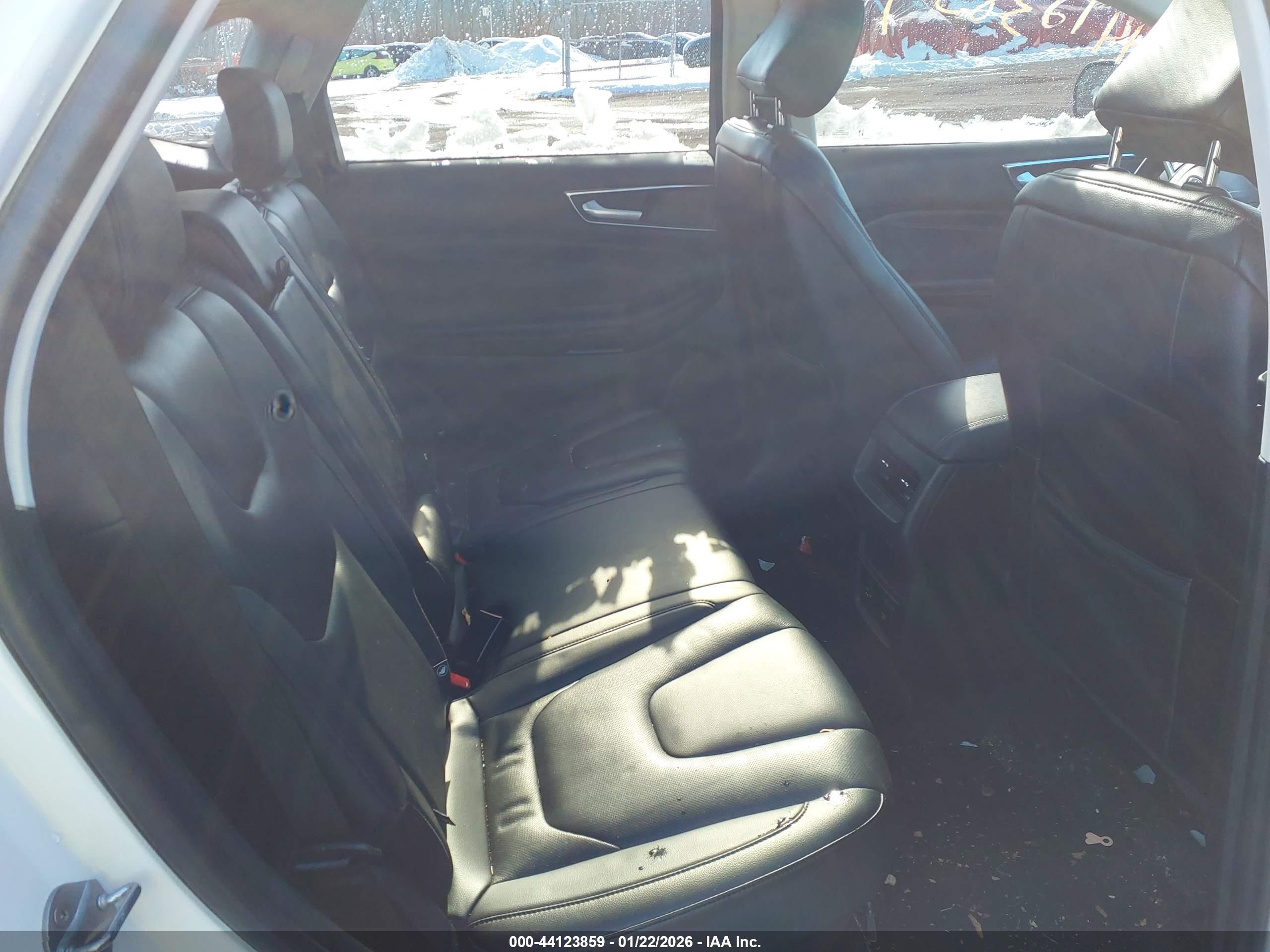 FORD EDGE image 8