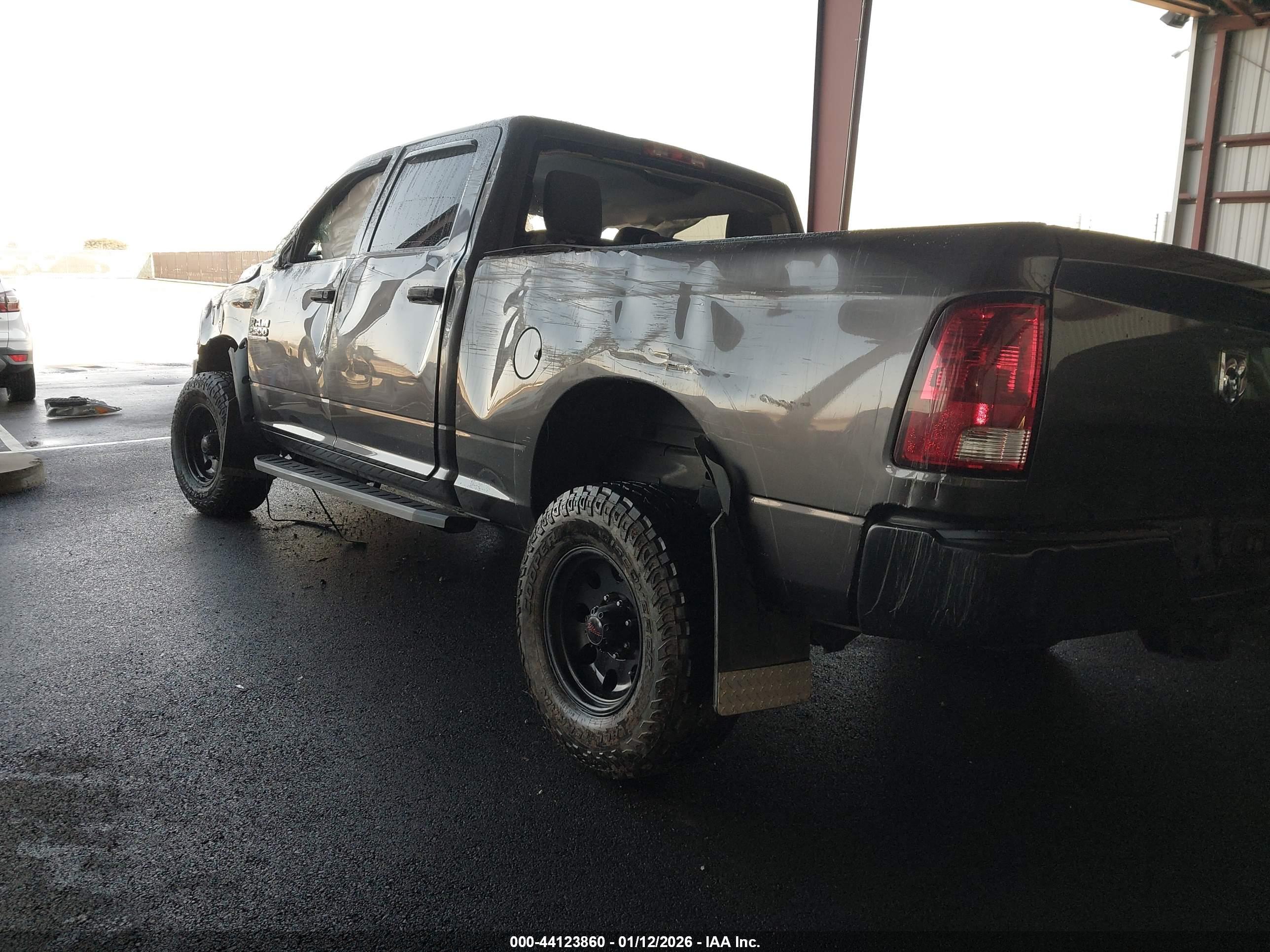 RAM 2500 image 3