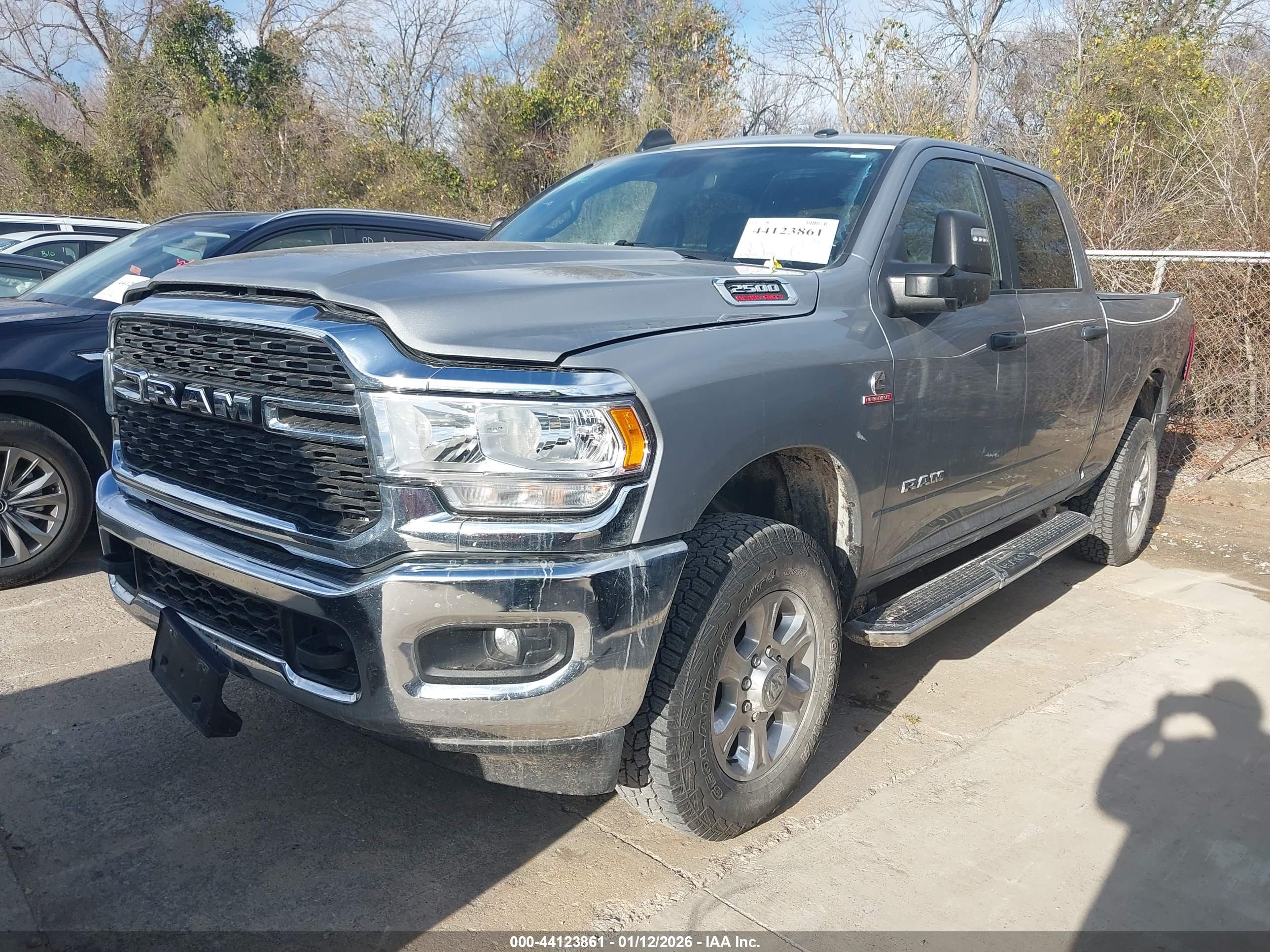 RAM 2500 image 2
