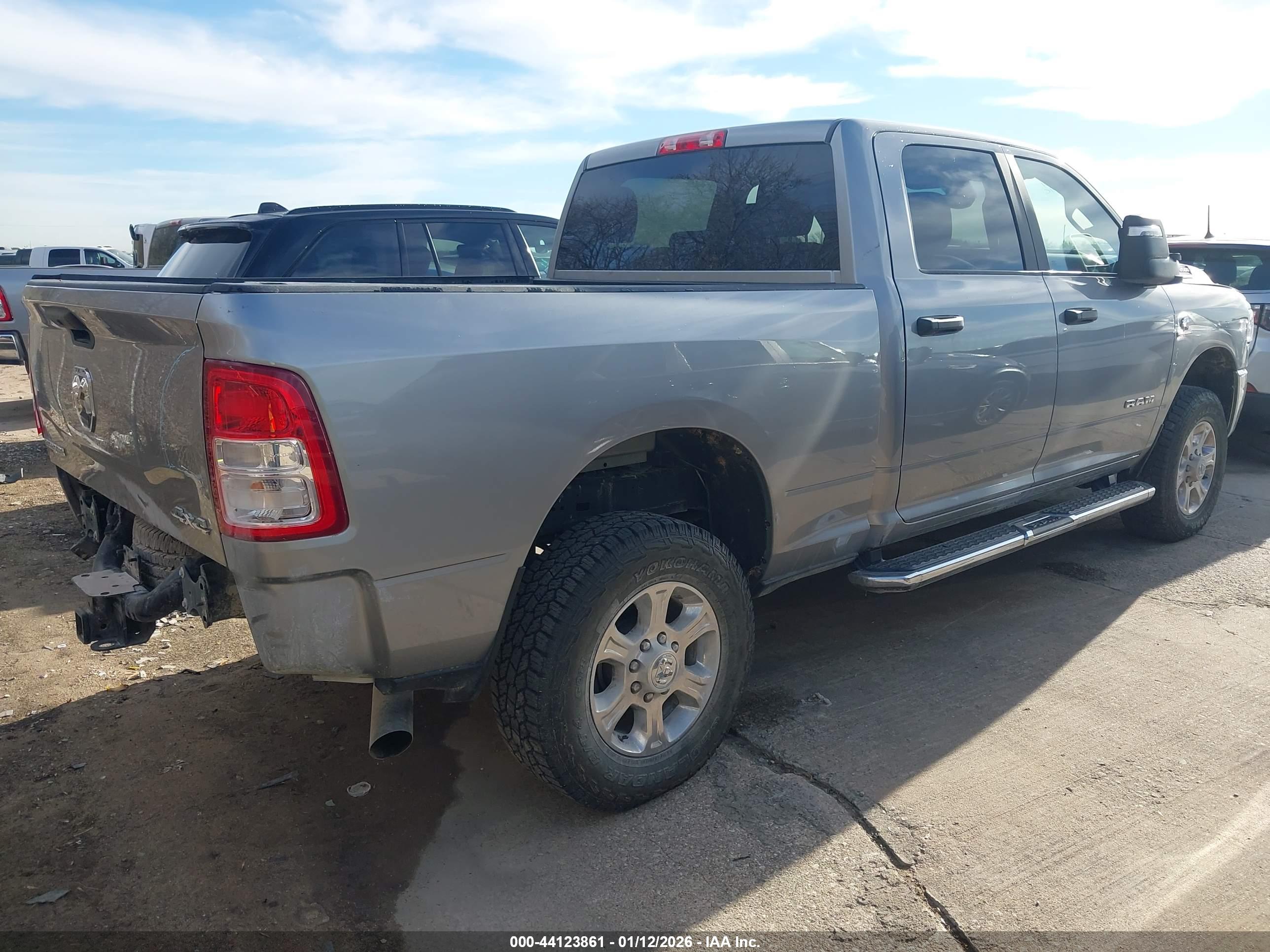 RAM 2500 image 4
