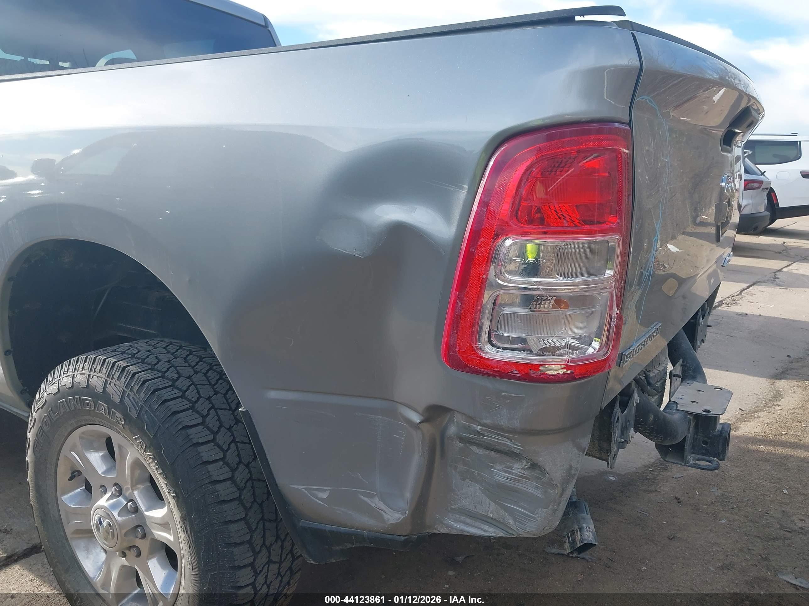 RAM 2500 image 6