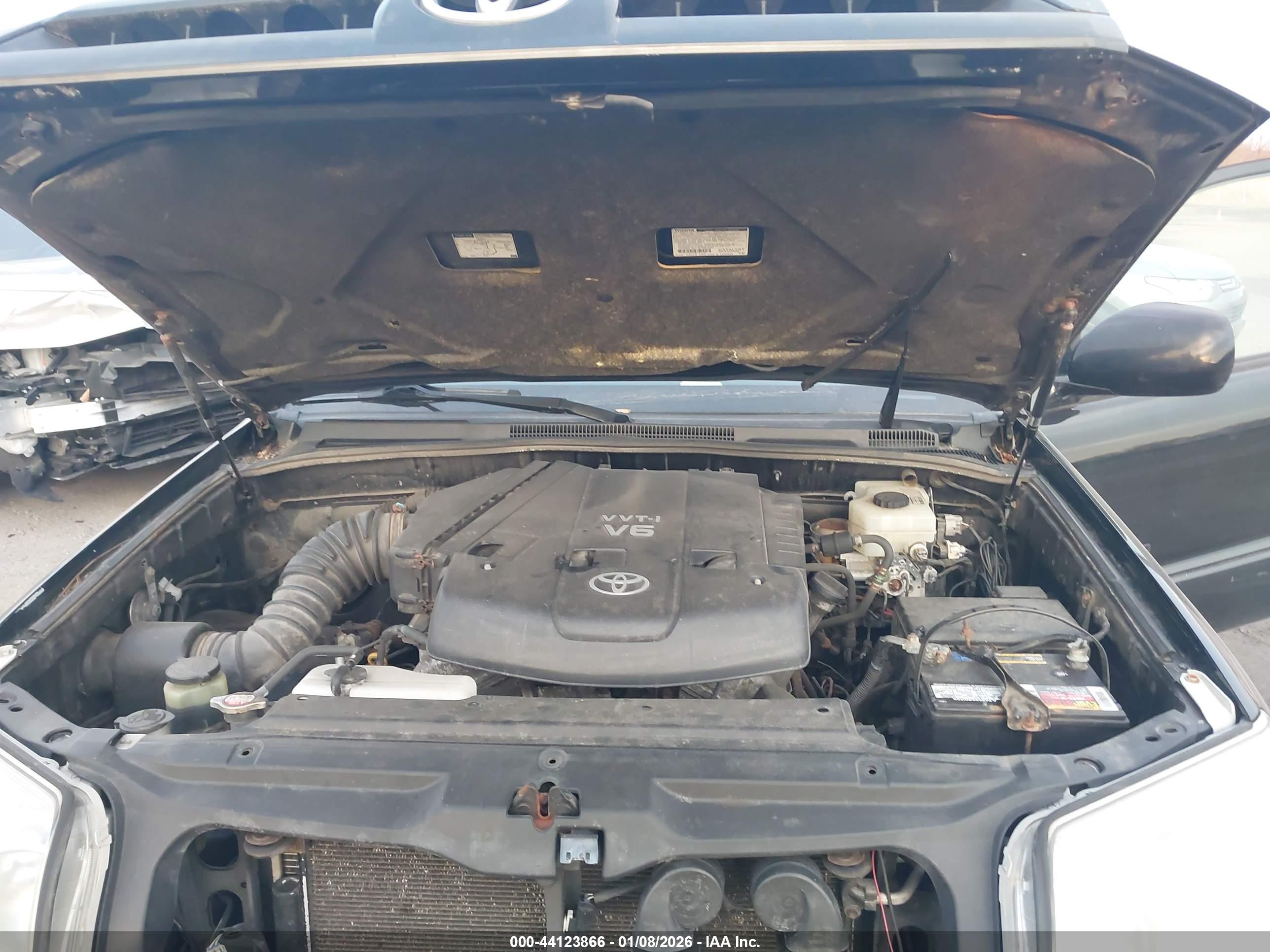 TOYOTA 4RUNNER image 10