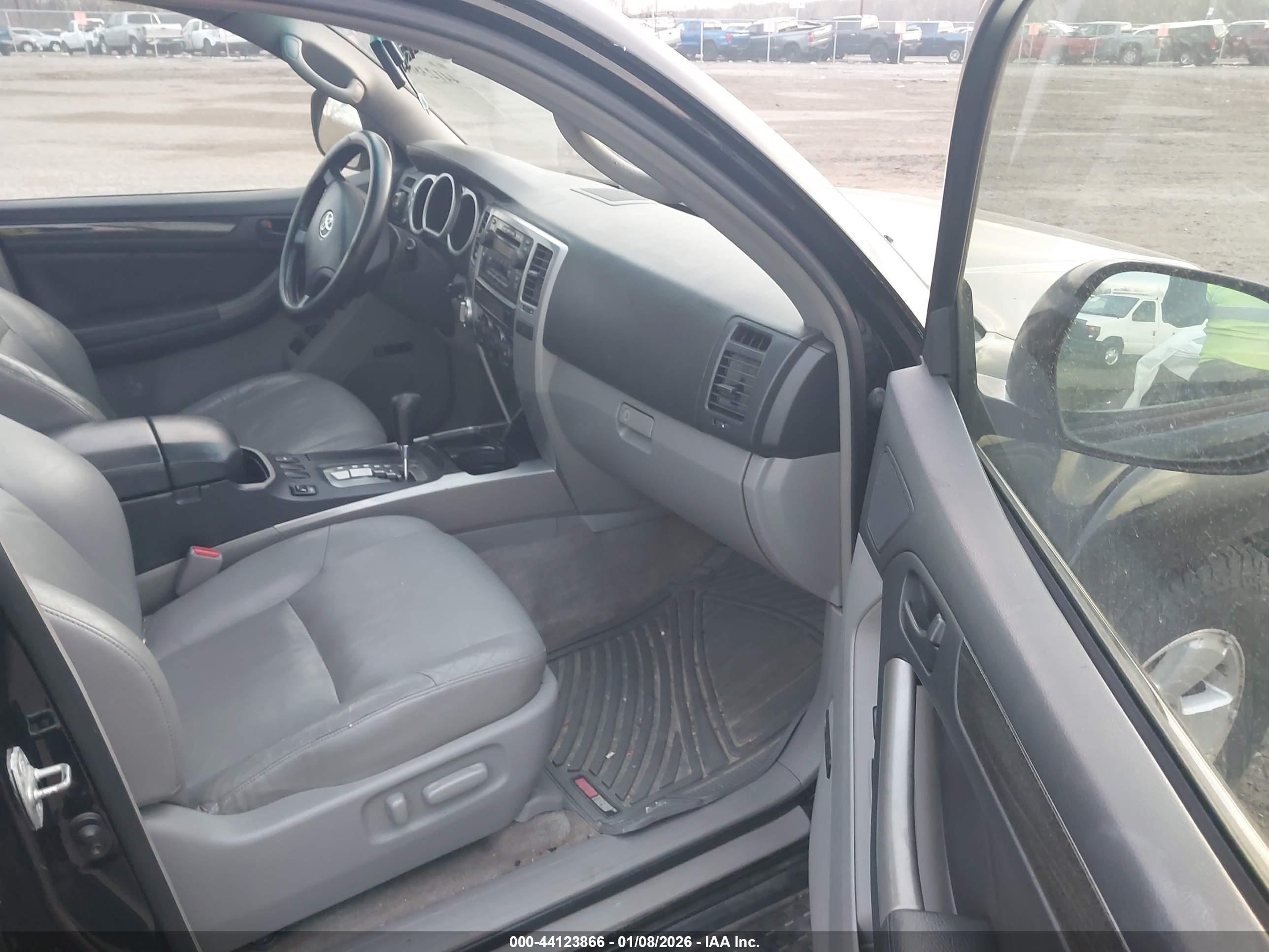 TOYOTA 4RUNNER image 5