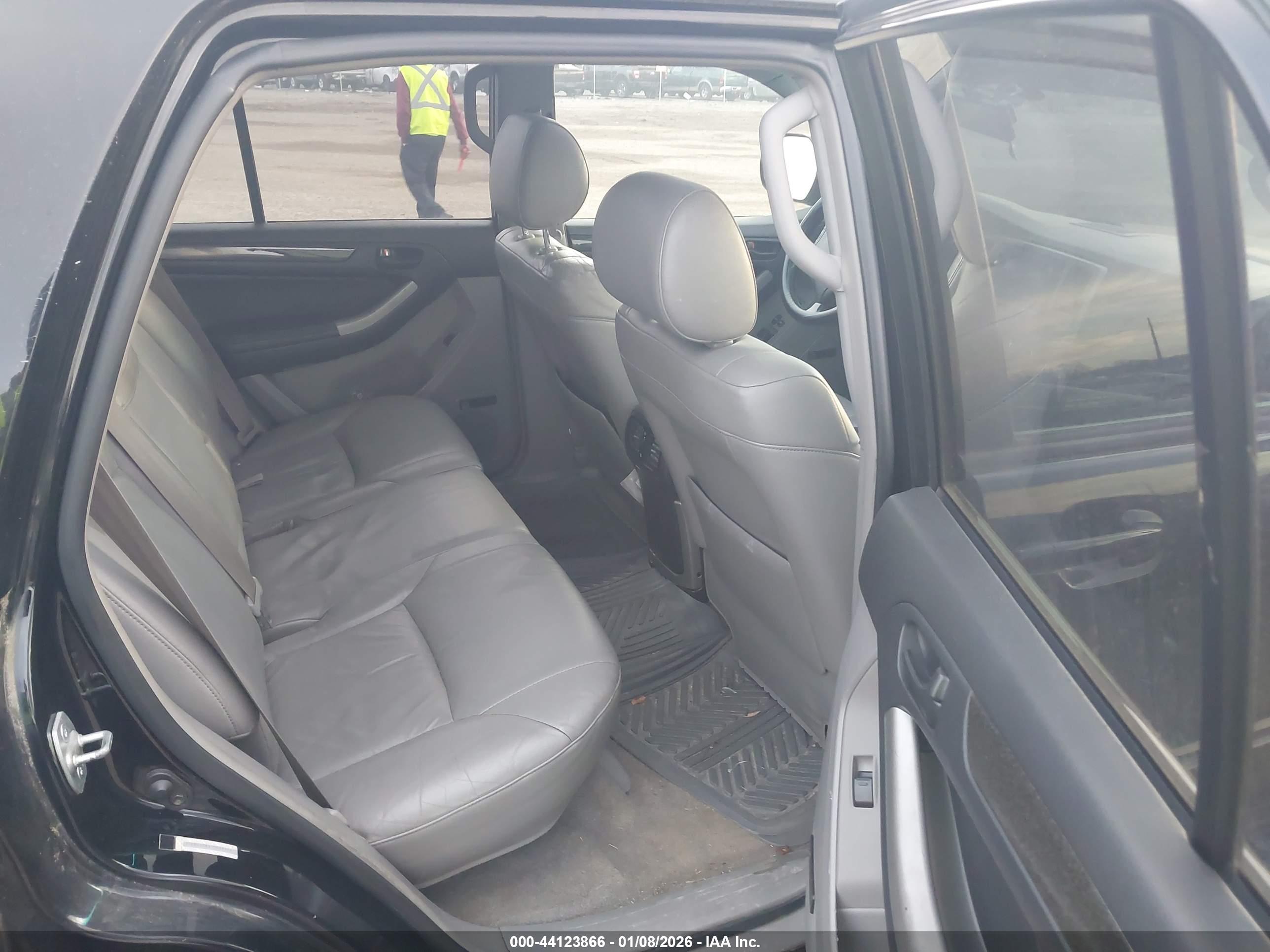 TOYOTA 4RUNNER image 8