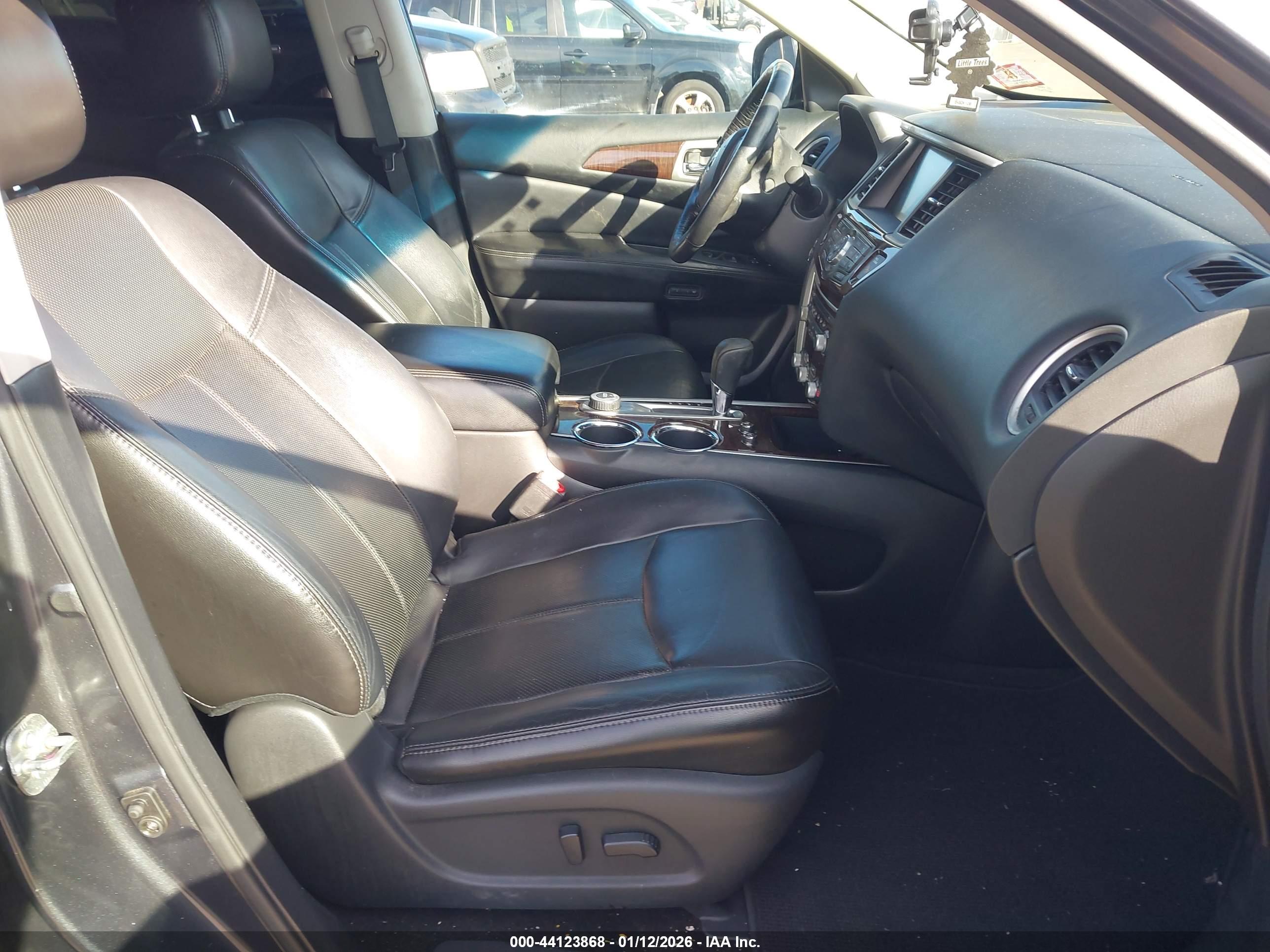 NISSAN PATHFINDER image 5