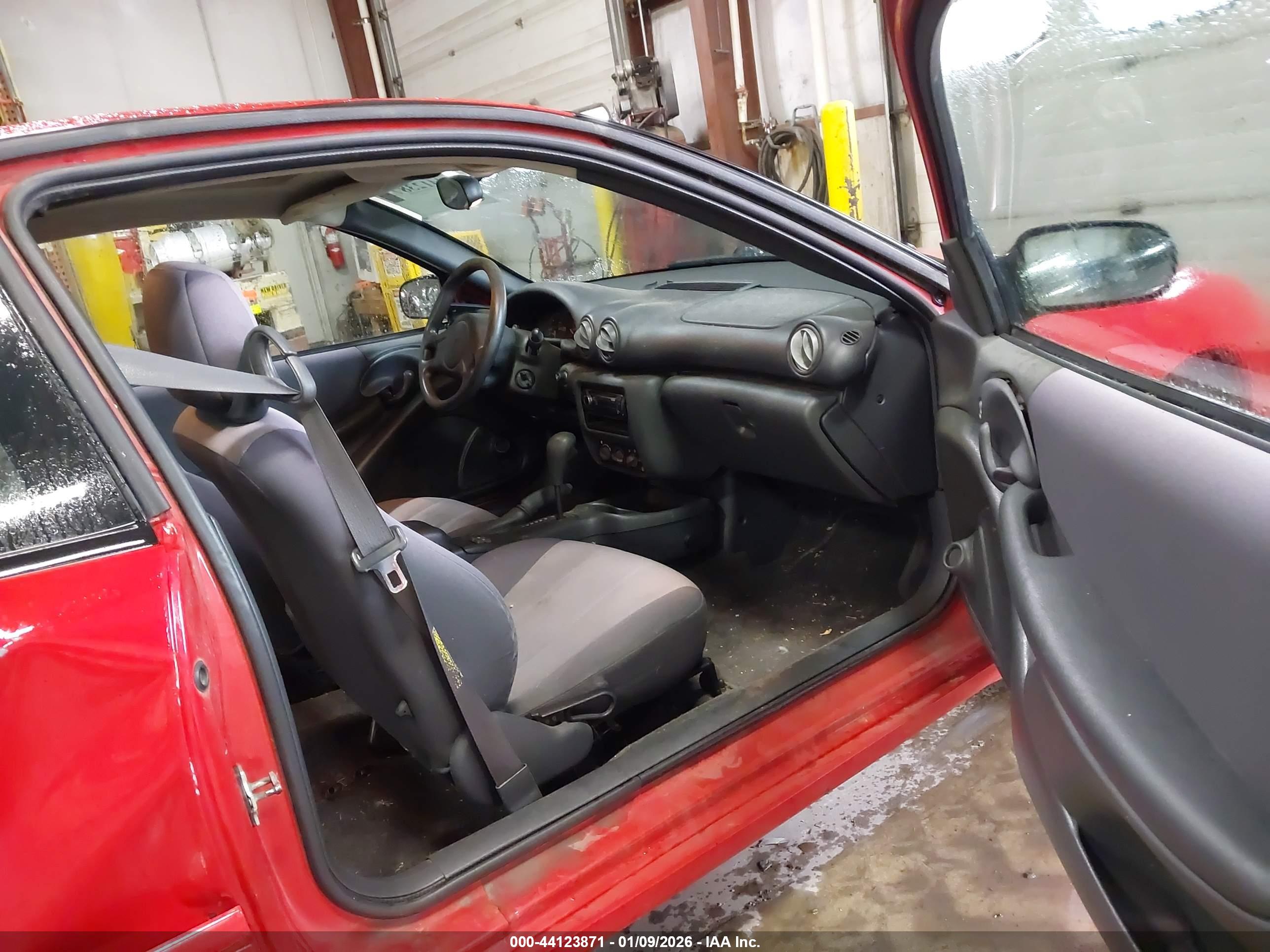PONTIAC SUNFIRE image 5