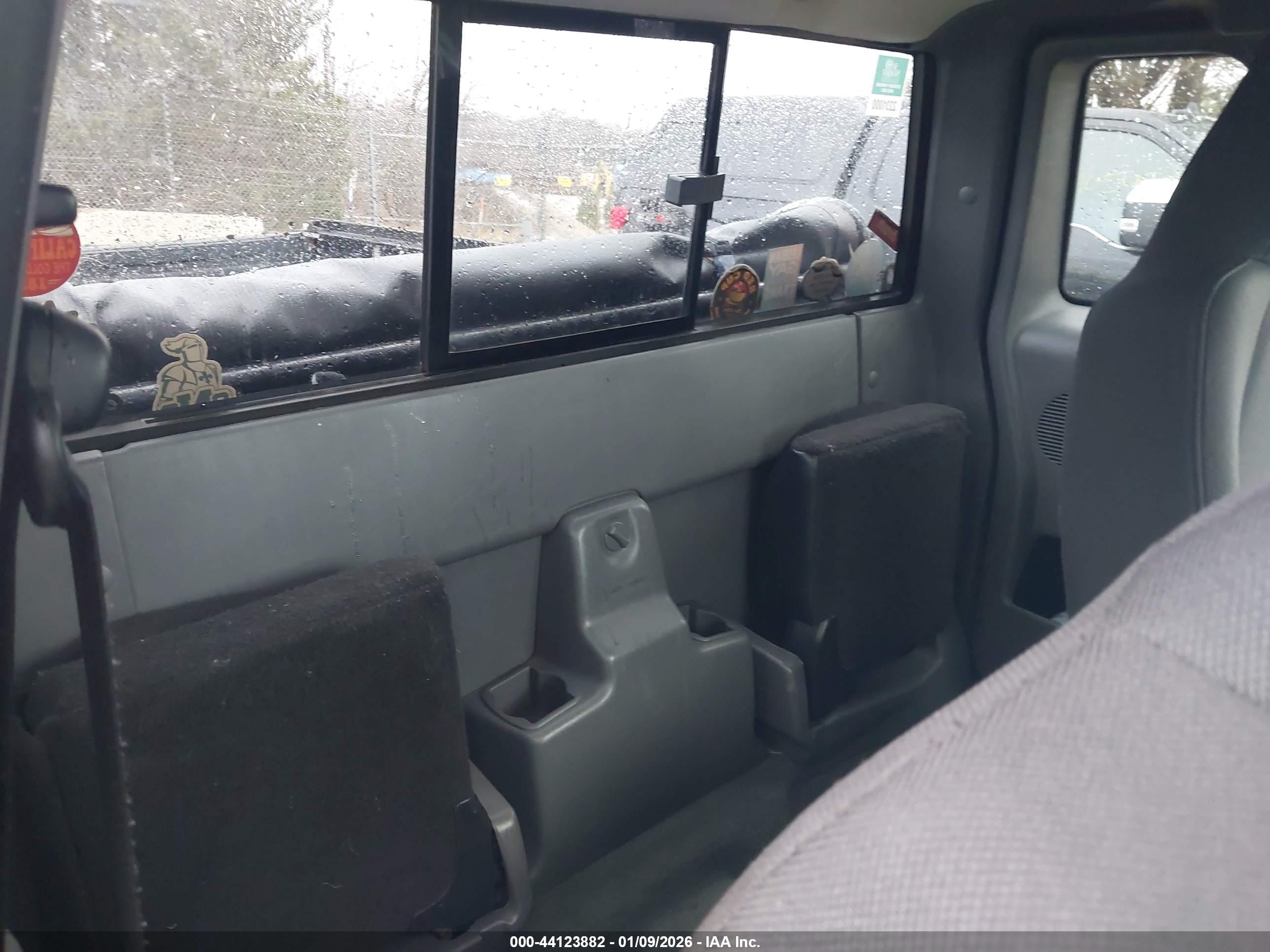 FORD RANGER image 8