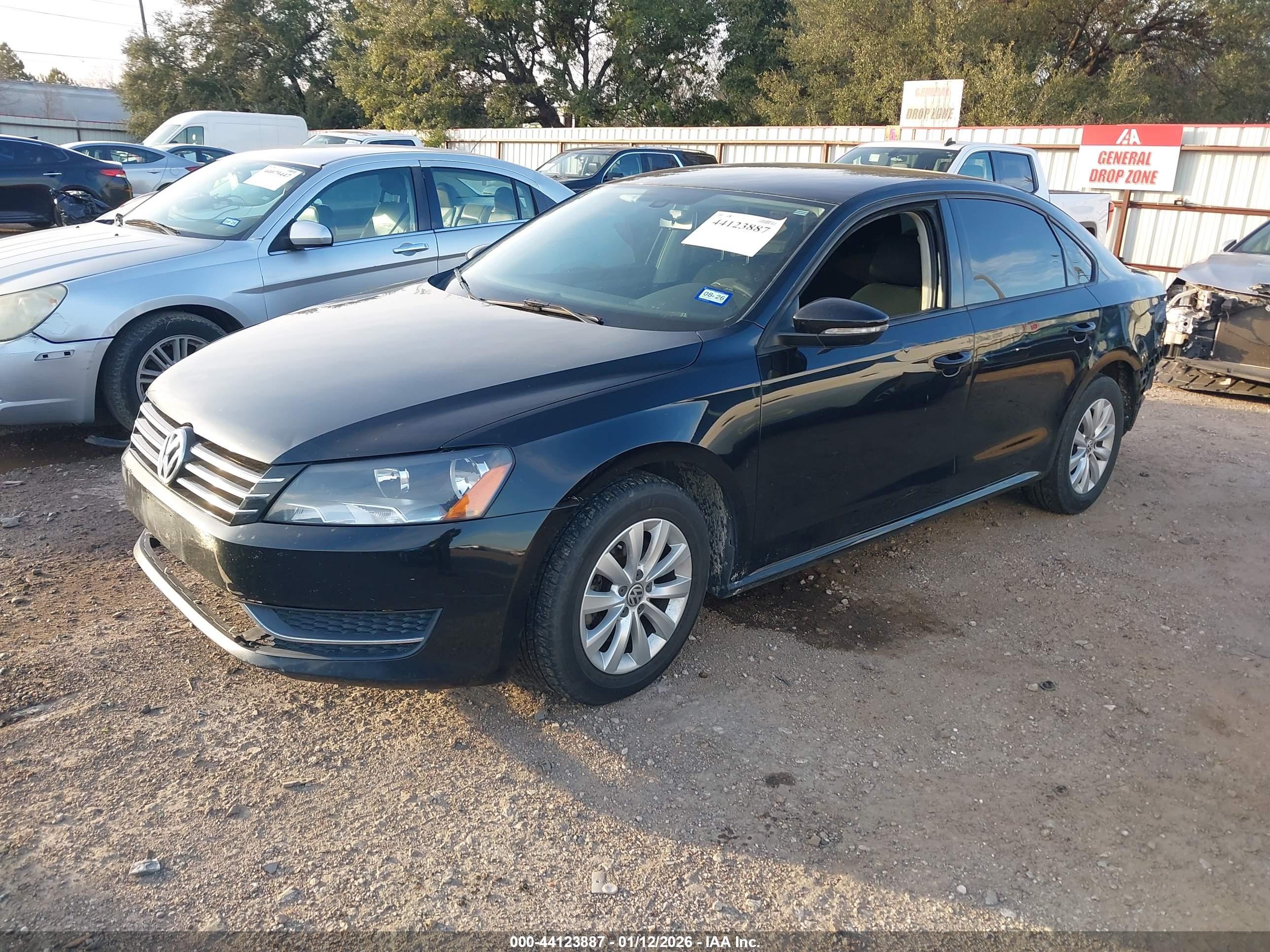 VOLKSWAGEN PASSAT image 2