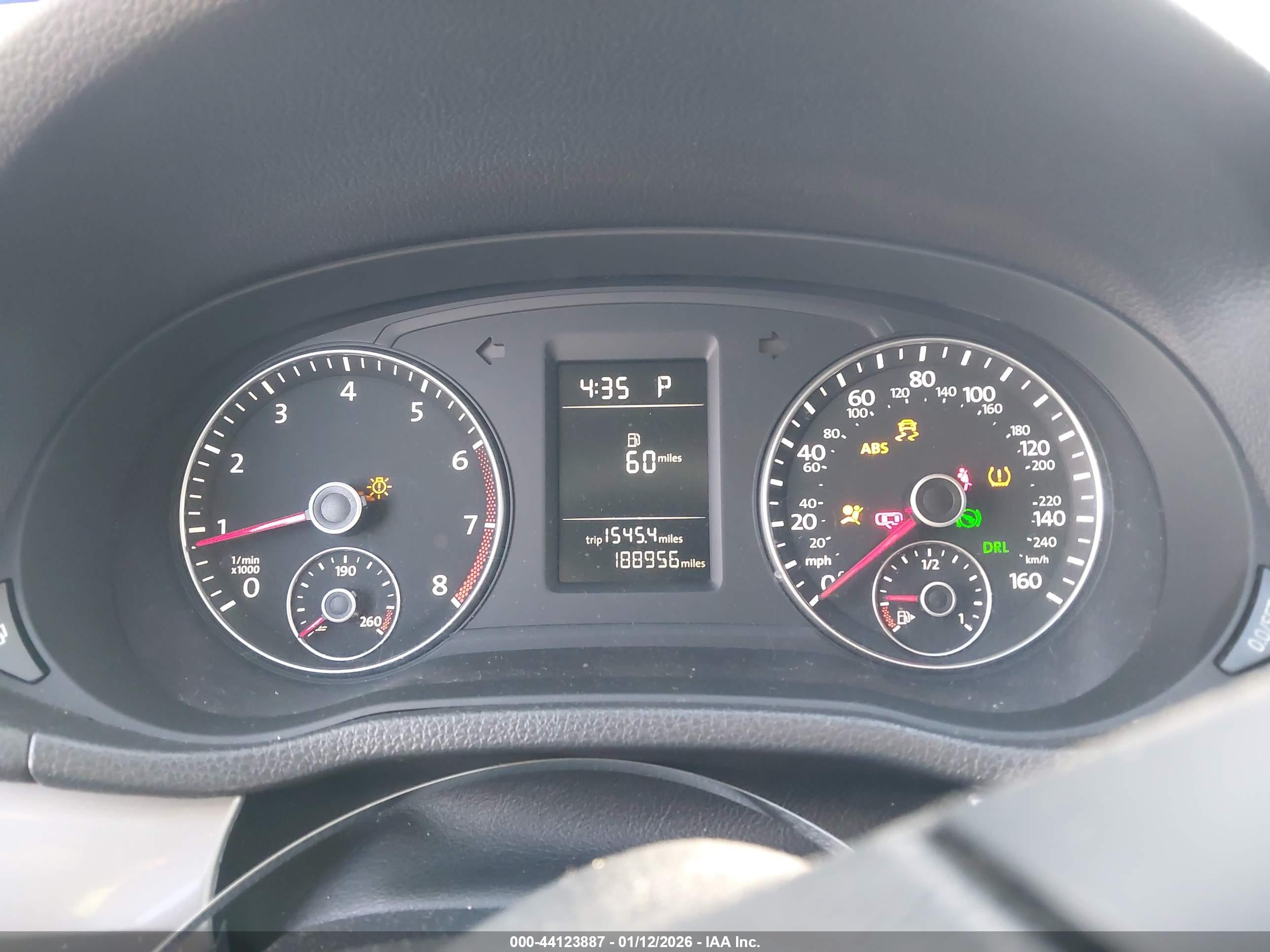 VOLKSWAGEN PASSAT image 7