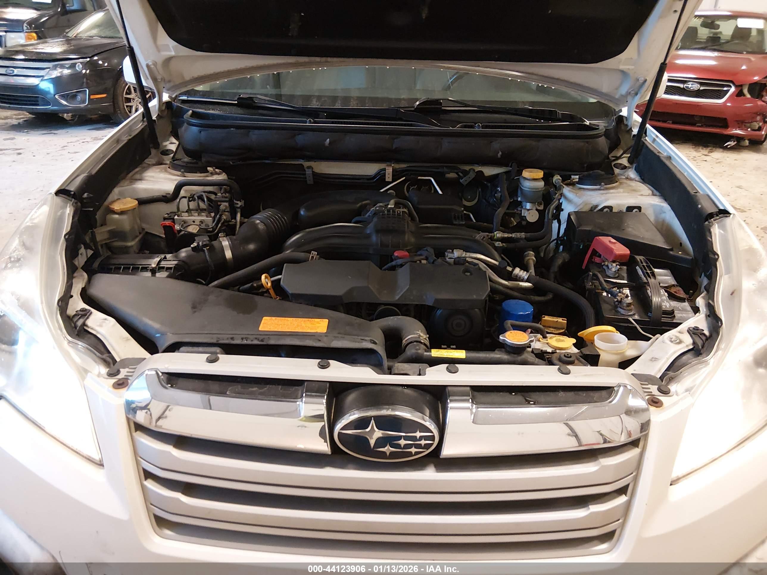 SUBARU OUTBACK image 10