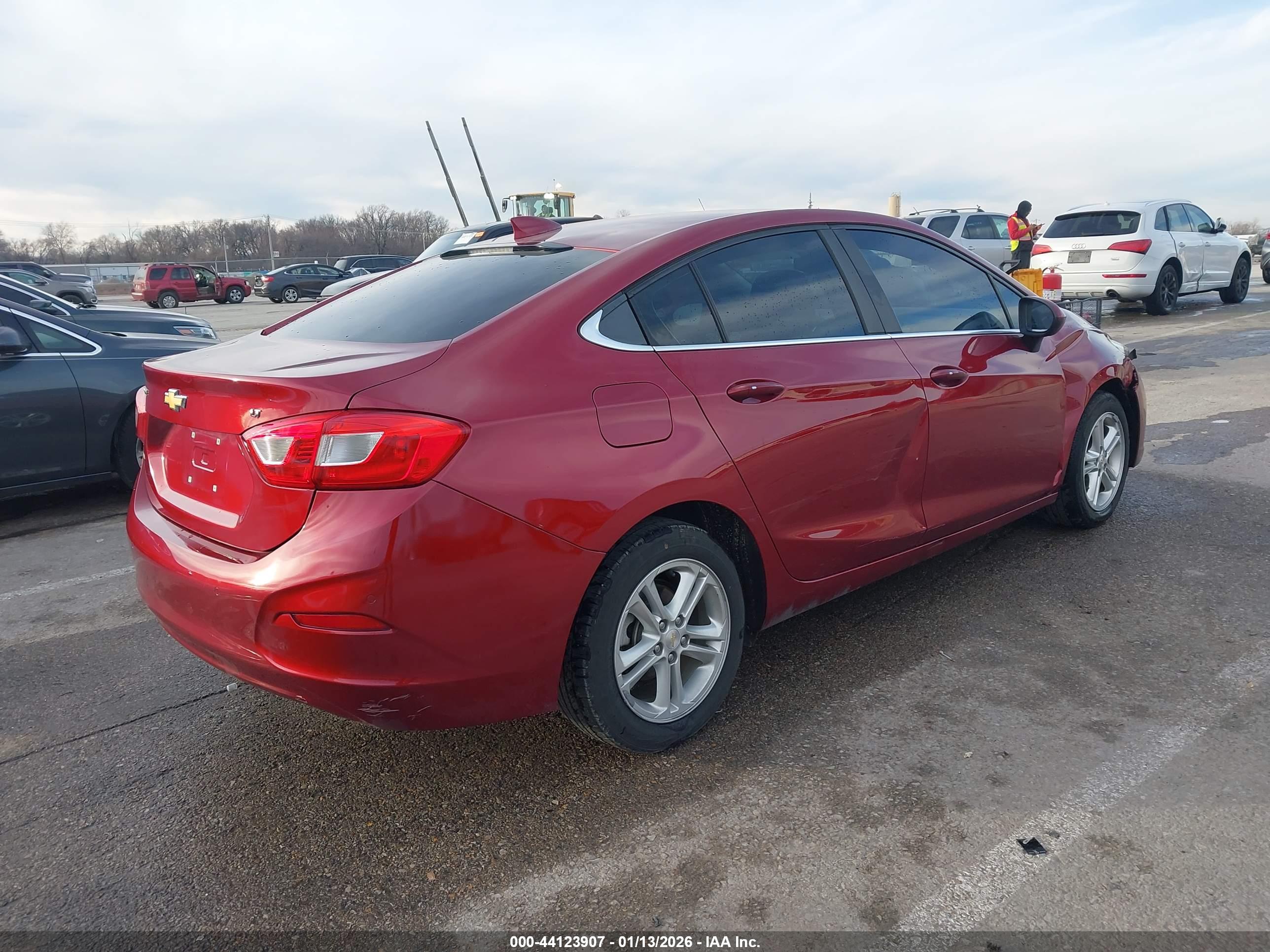 CHEVROLET CRUZE image 4