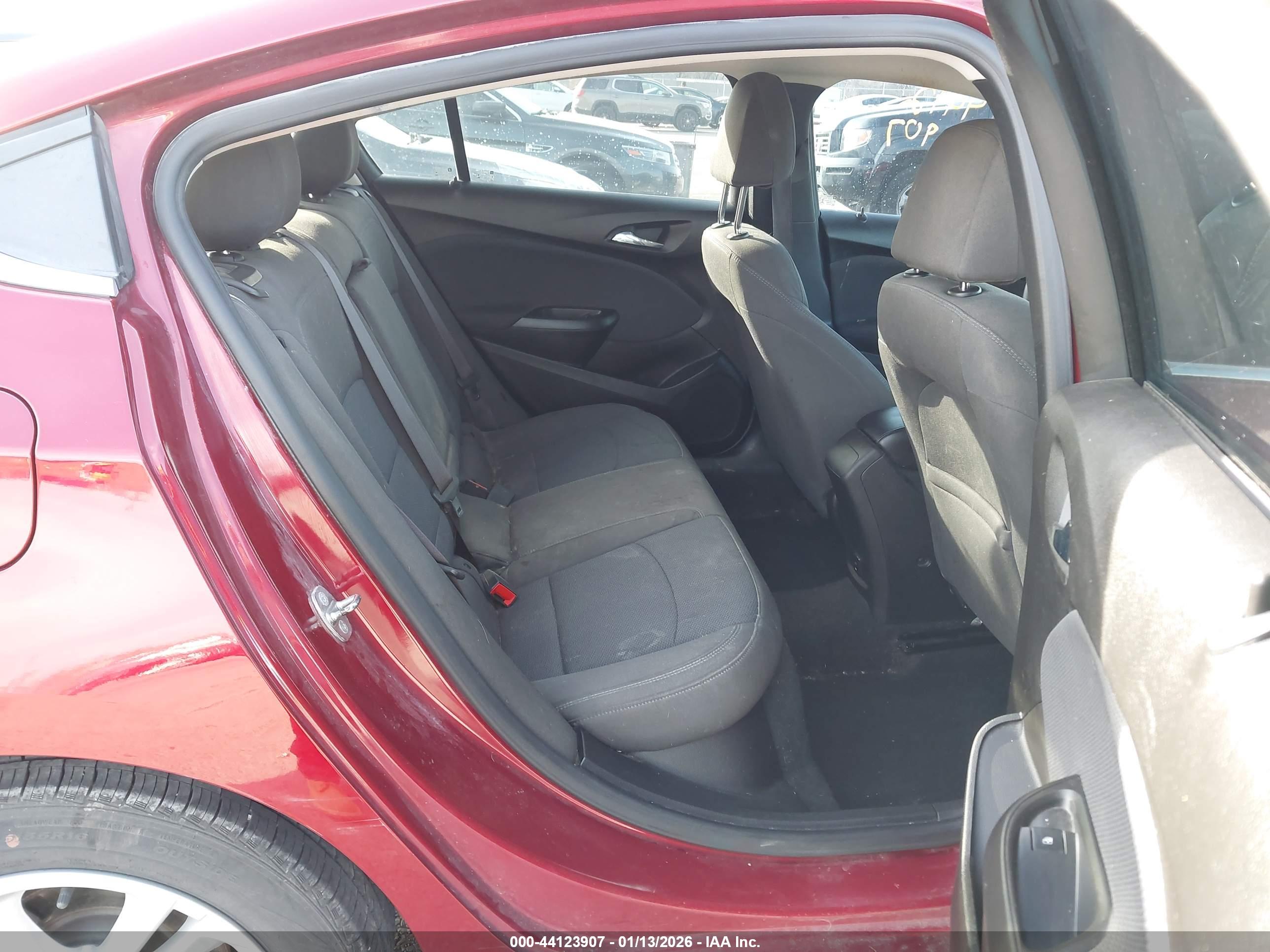 CHEVROLET CRUZE image 8