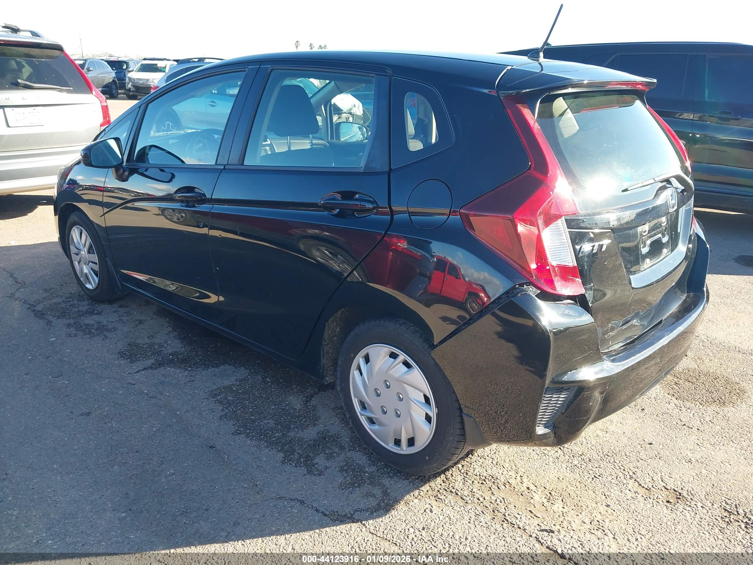 HONDA FIT image 3