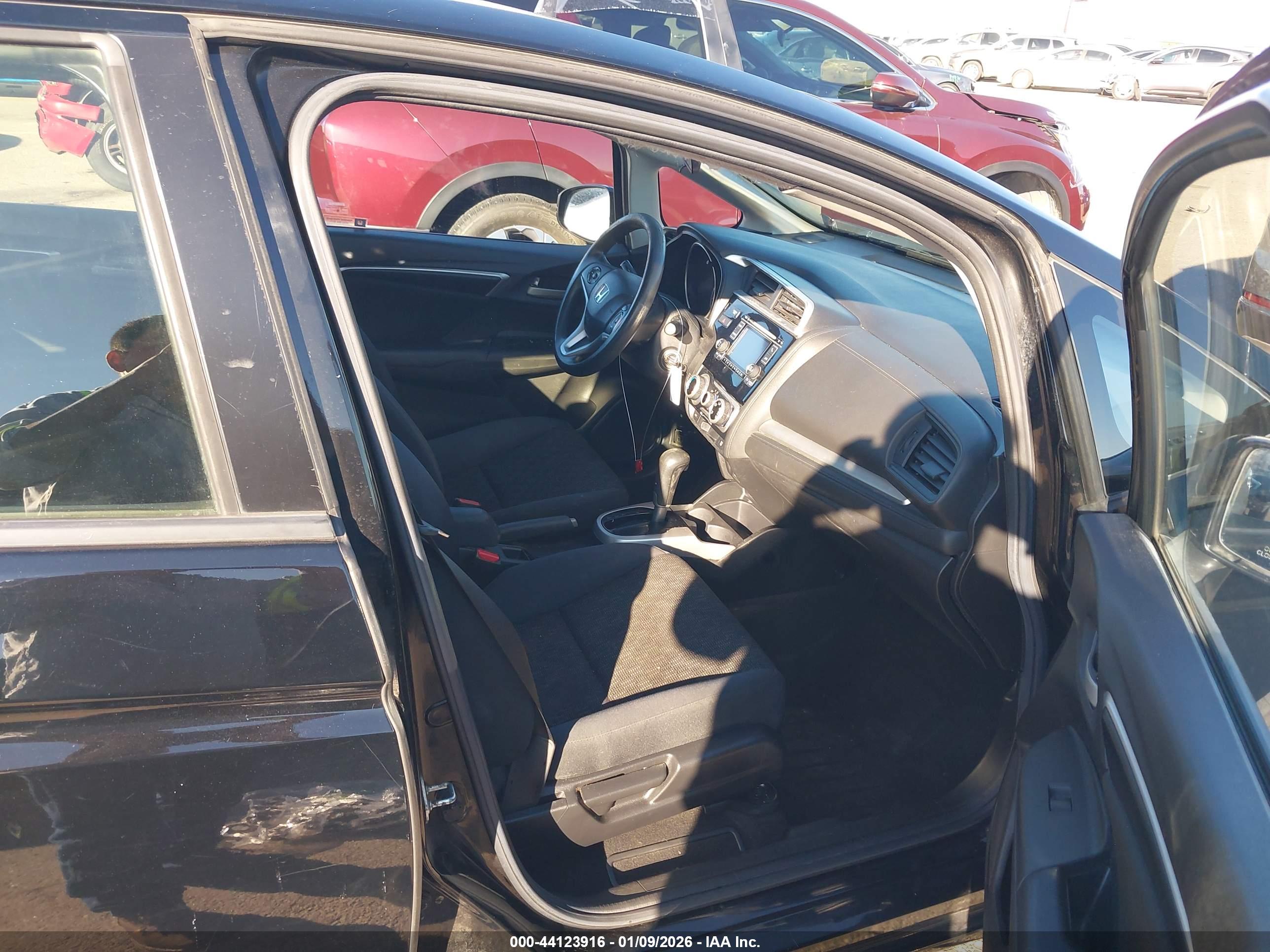 HONDA FIT image 5