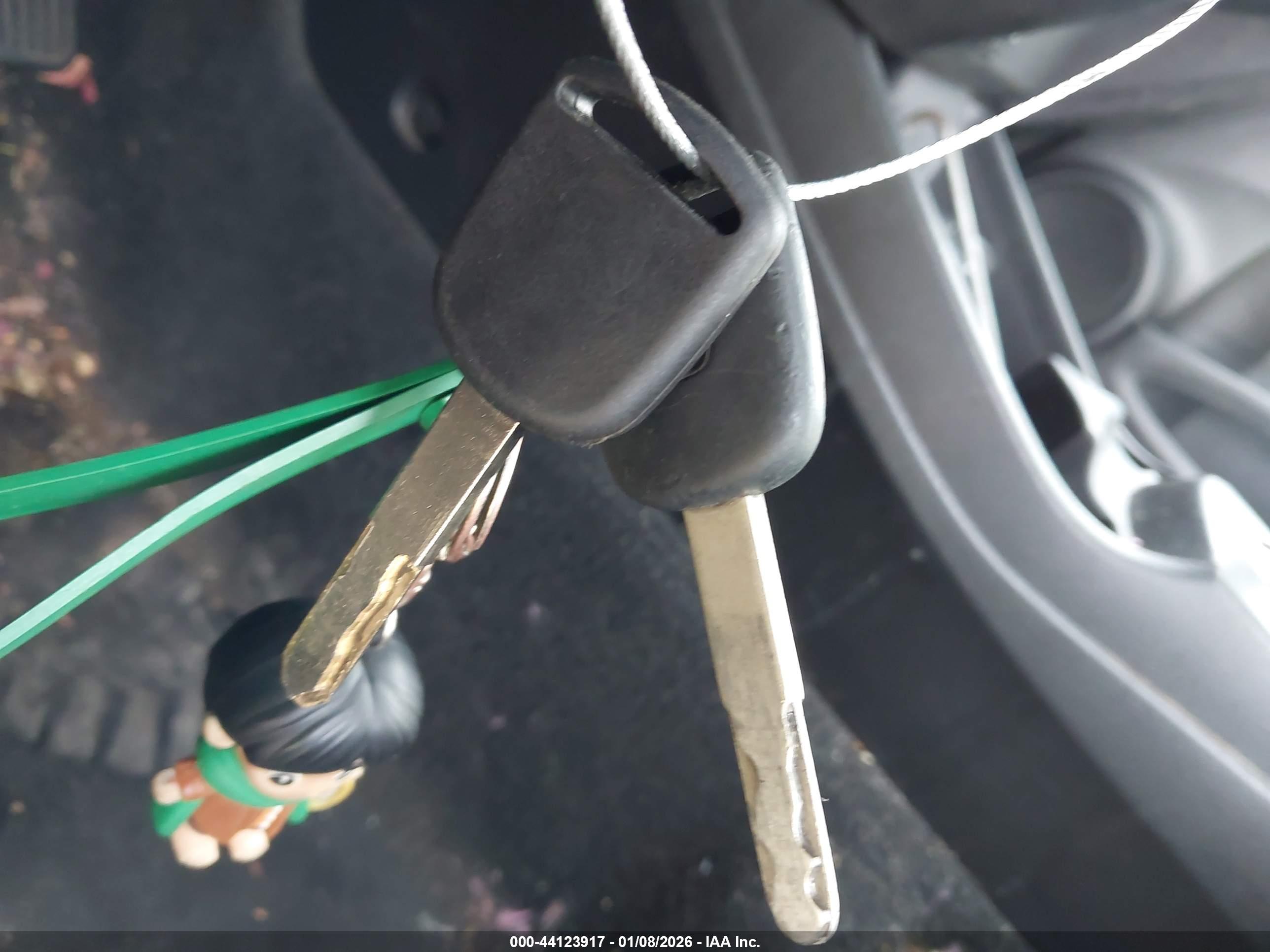 HONDA FIT image 11
