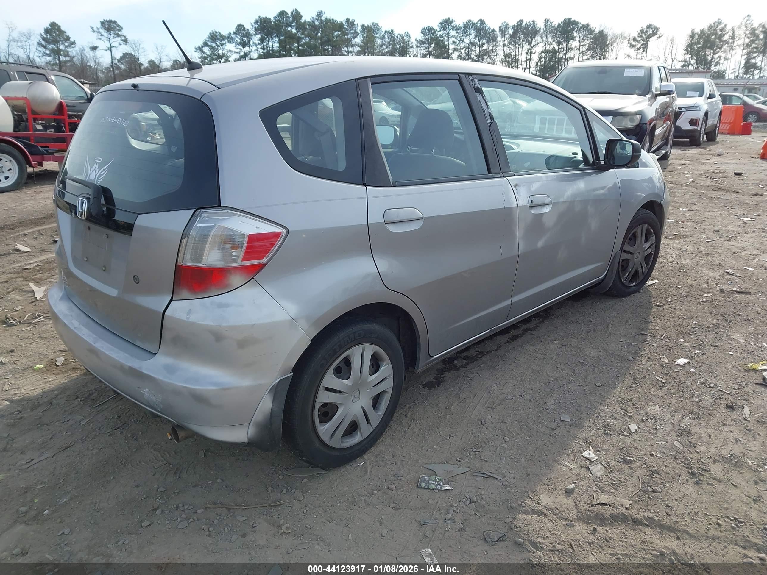 HONDA FIT image 4