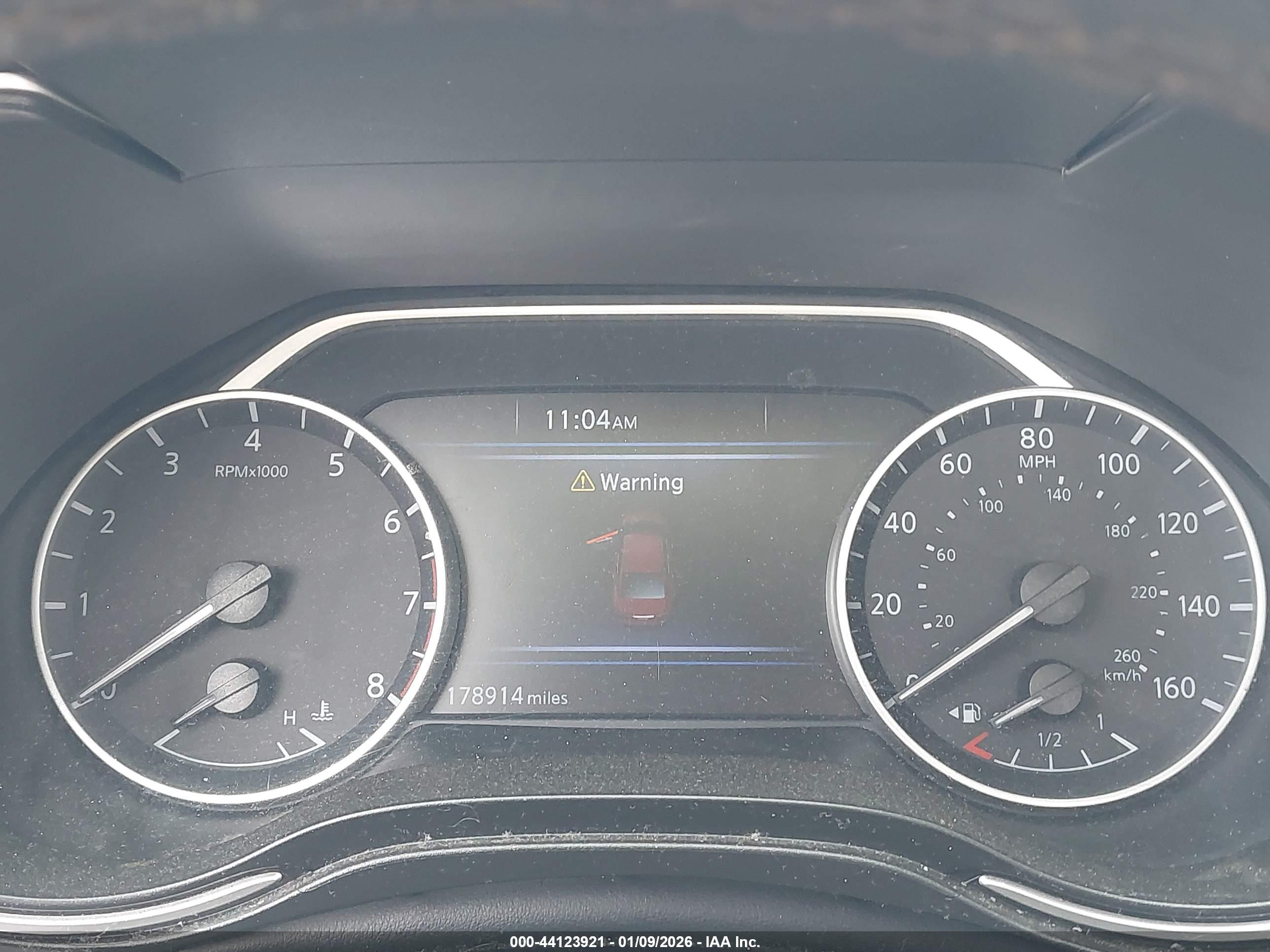 NISSAN MAXIMA image 7