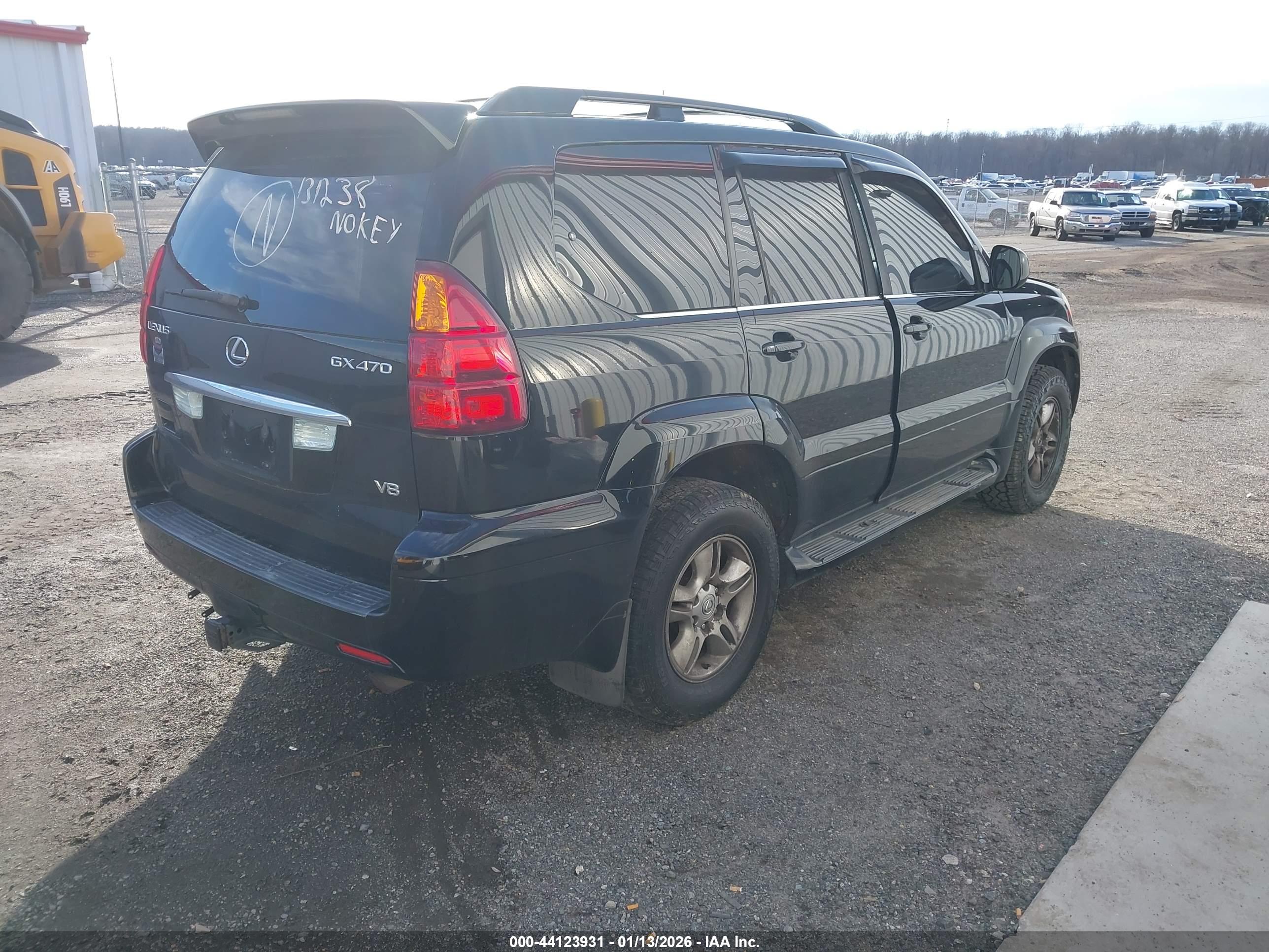 LEXUS GX image 4