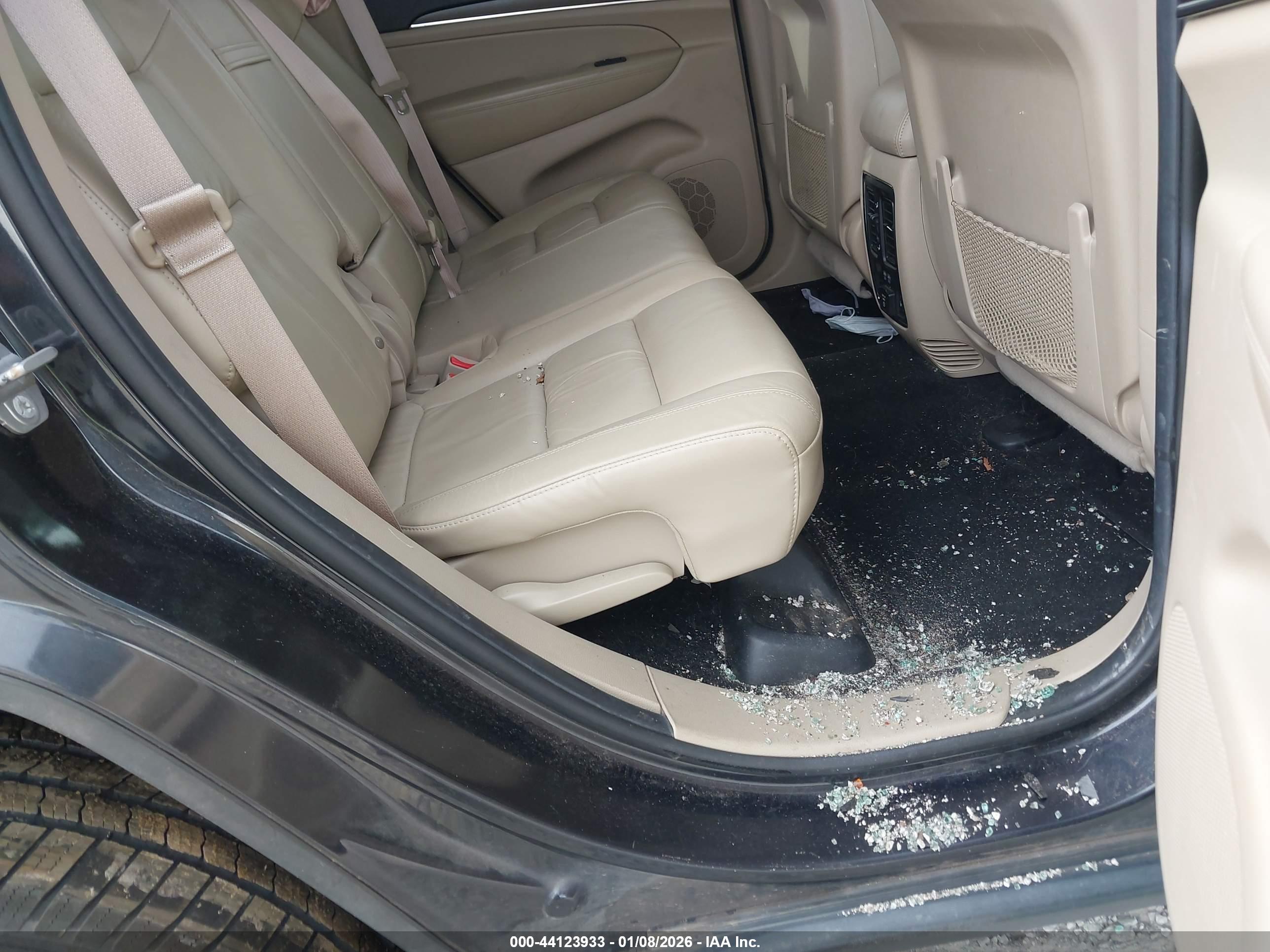 JEEP GRAND image 8