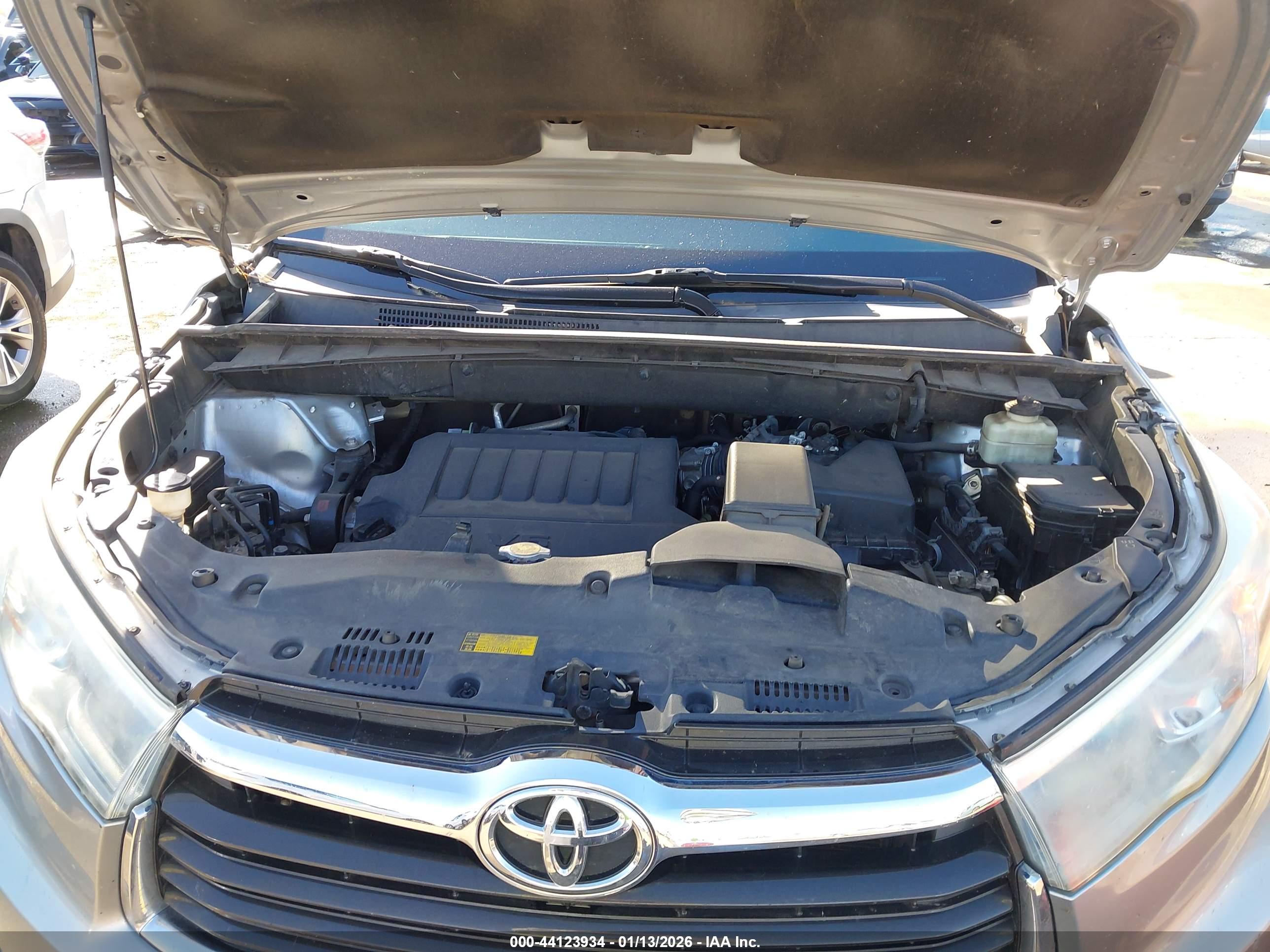 TOYOTA HIGHLANDER image 10