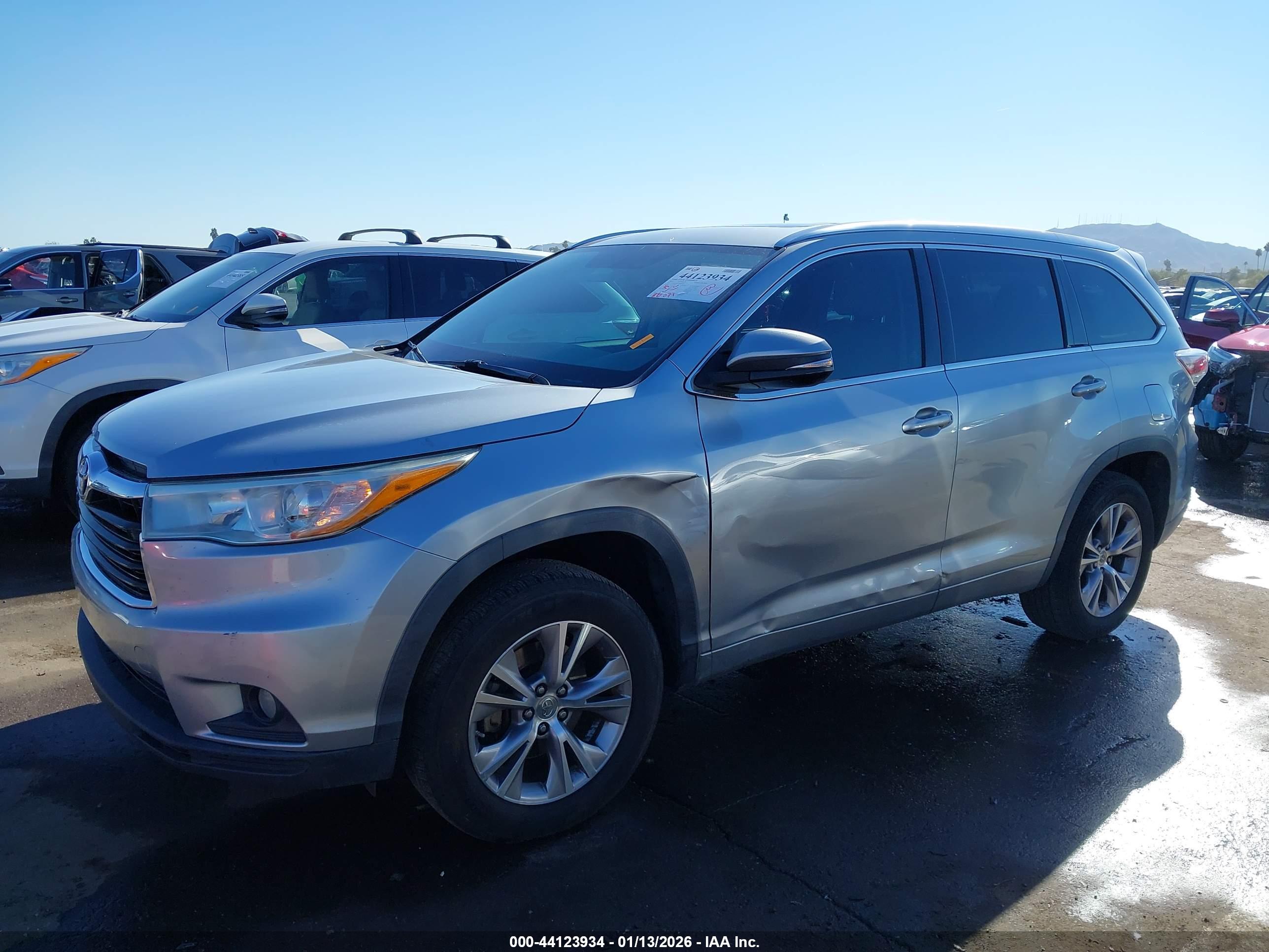 TOYOTA HIGHLANDER image 6