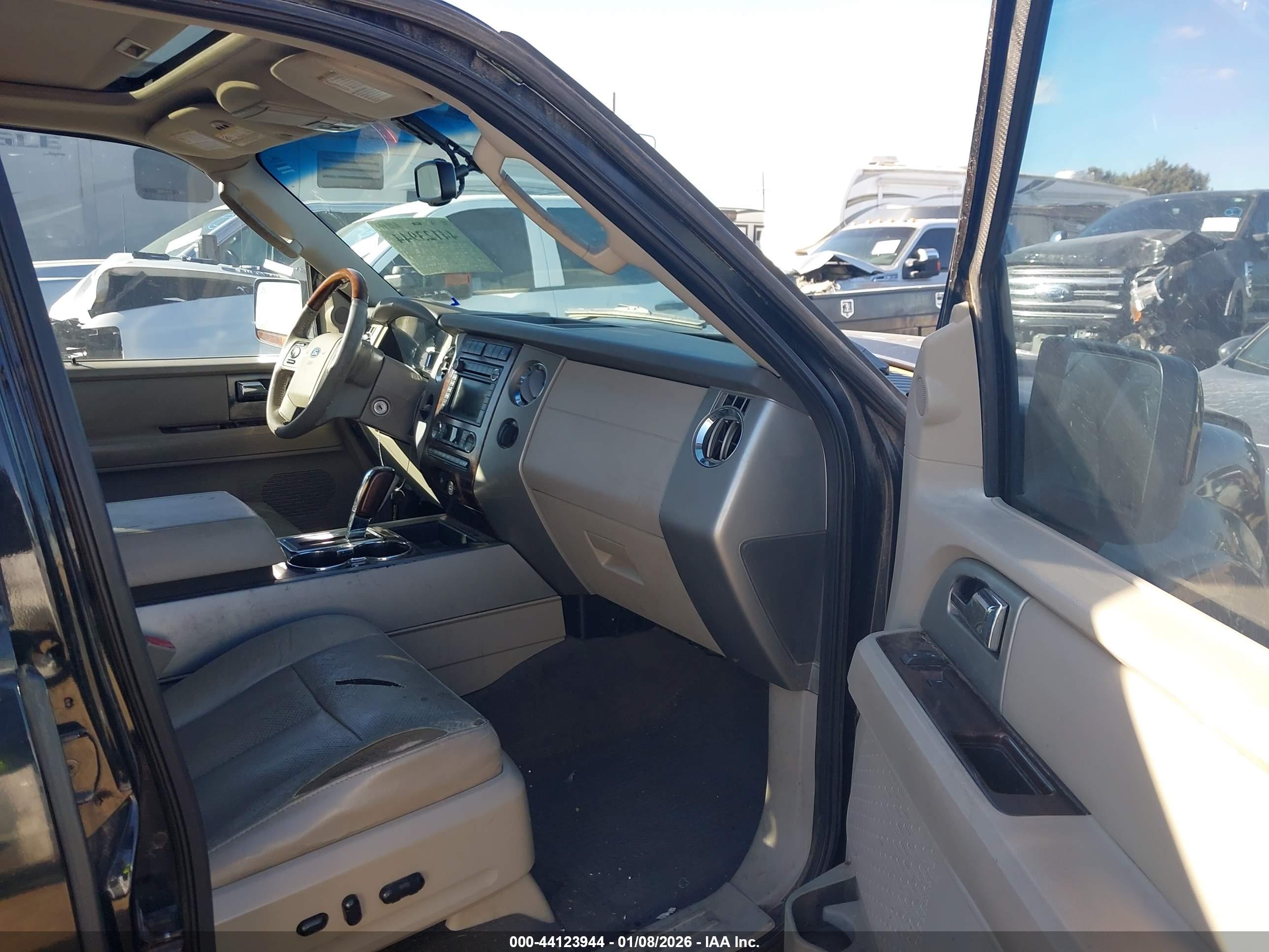 FORD EXPEDITION image 5