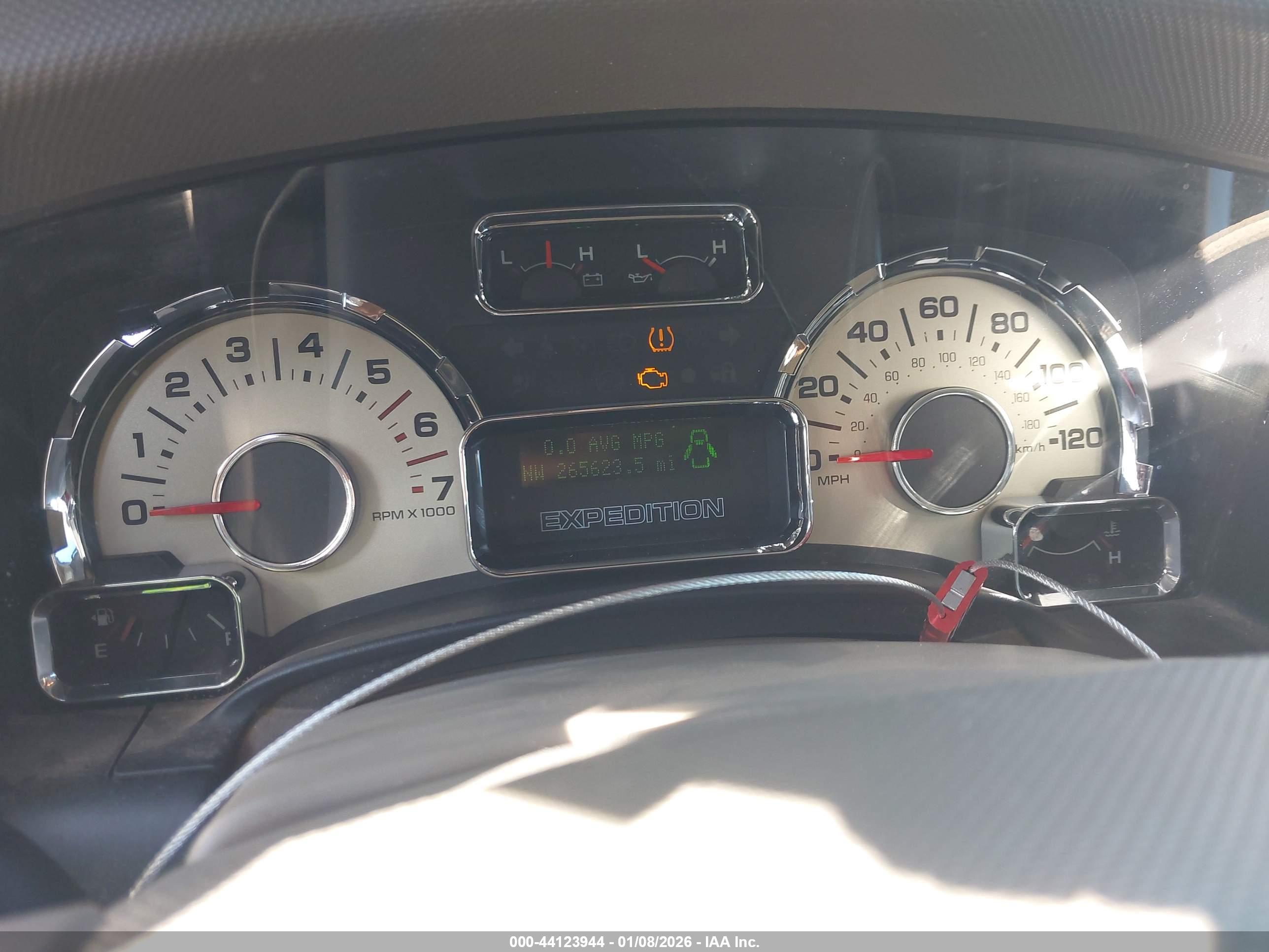 FORD EXPEDITION image 7