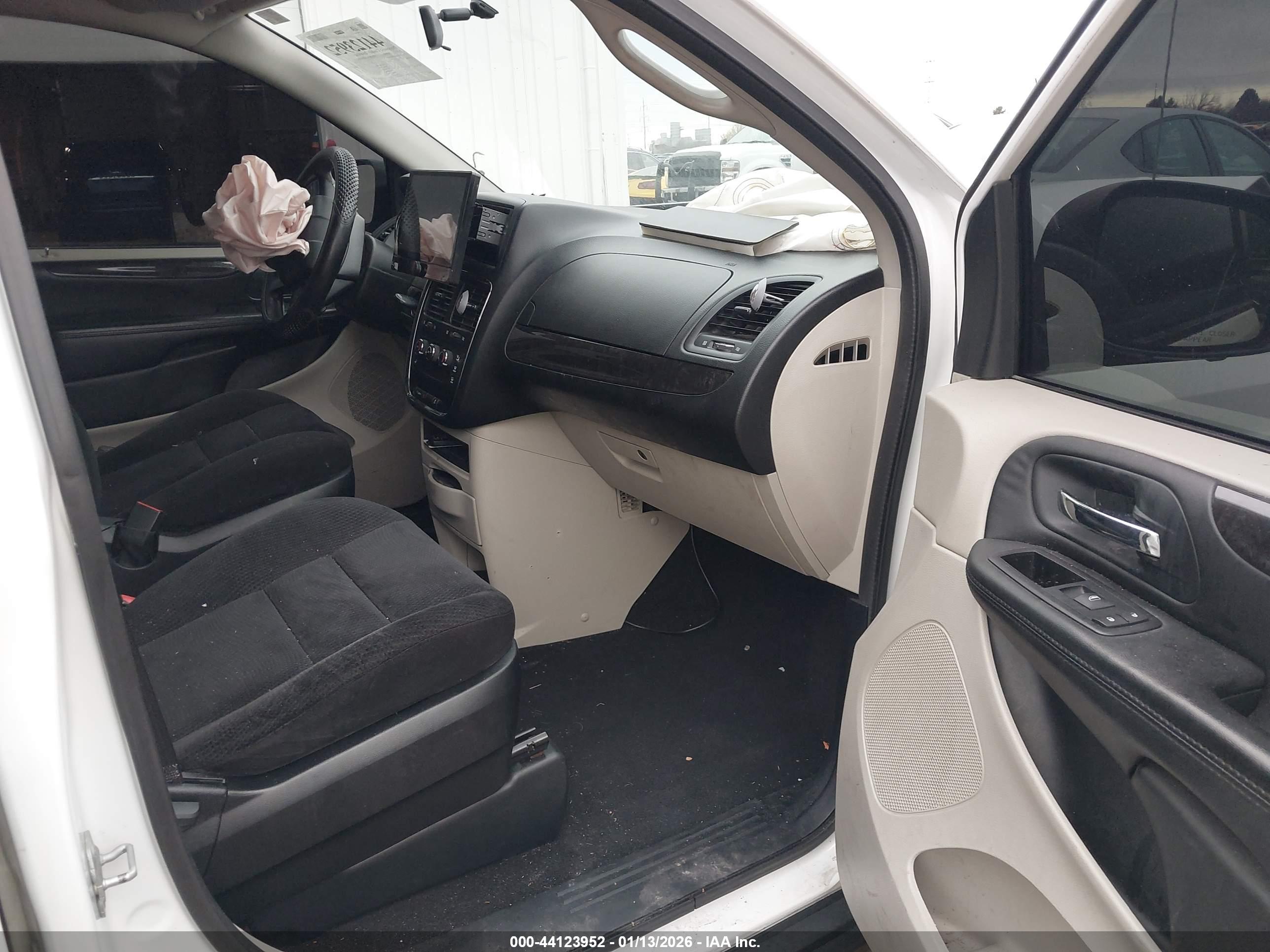 DODGE GRAND image 5