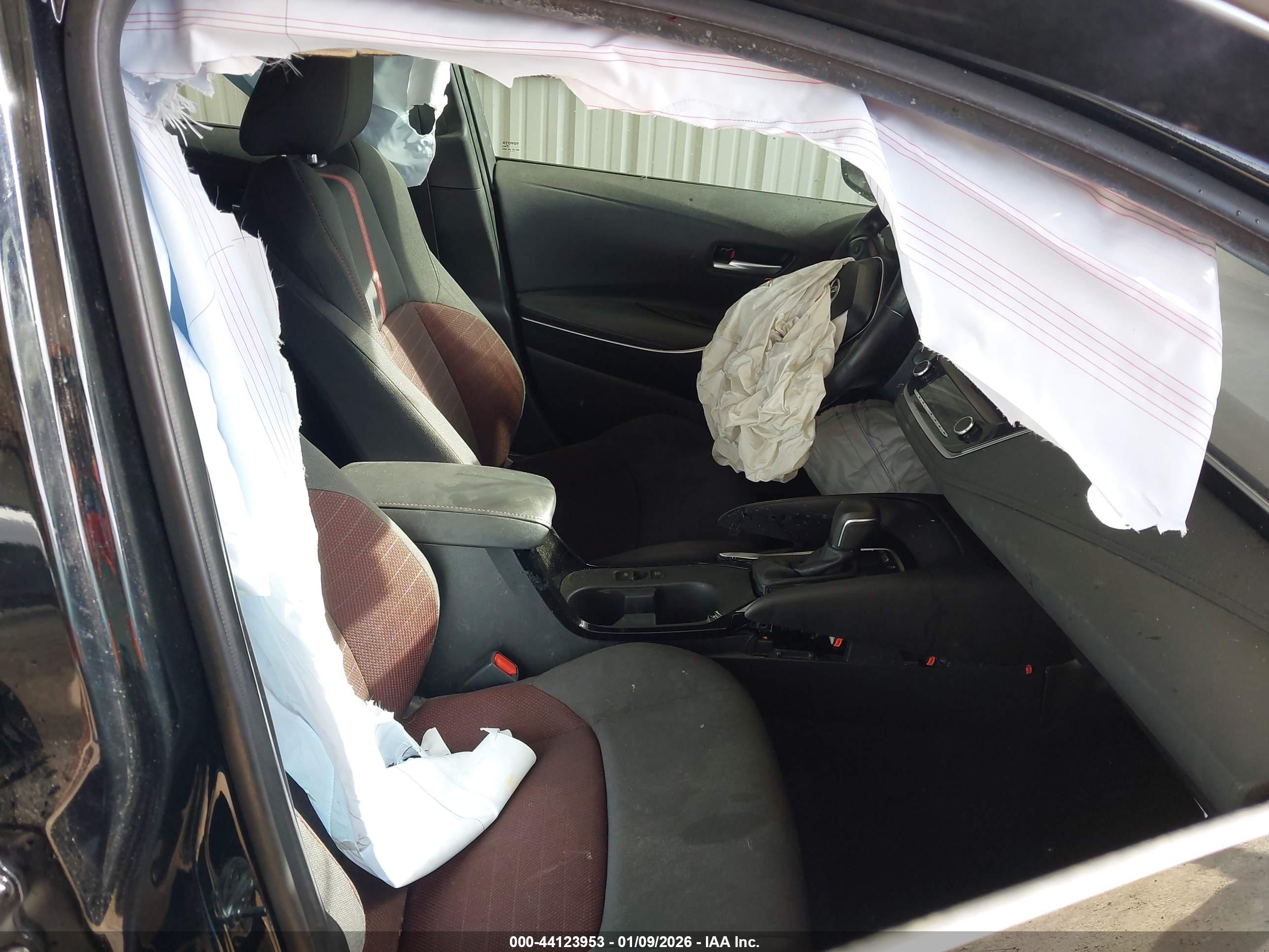 TOYOTA COROLLA image 5