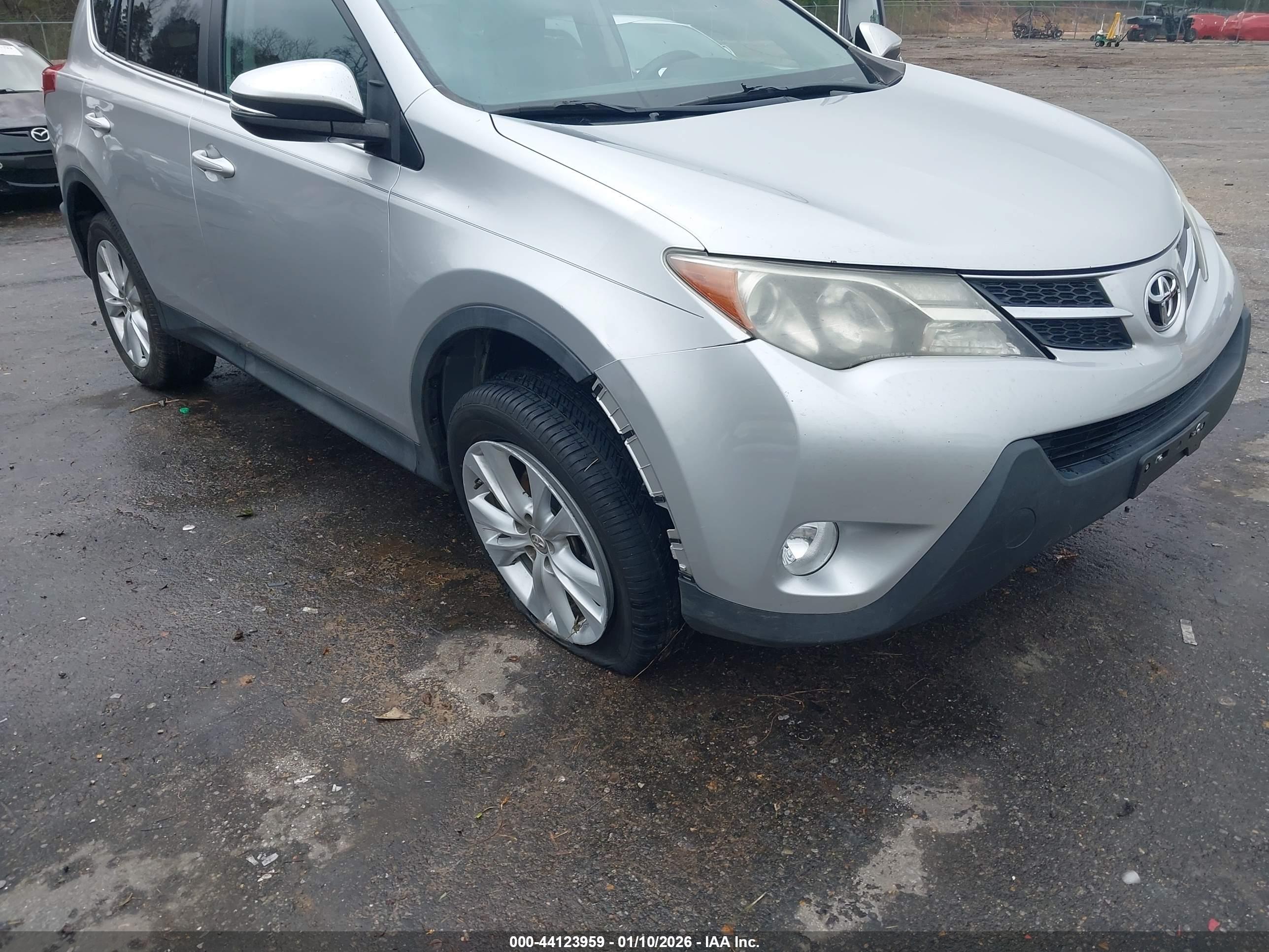 TOYOTA RAV4 image 6