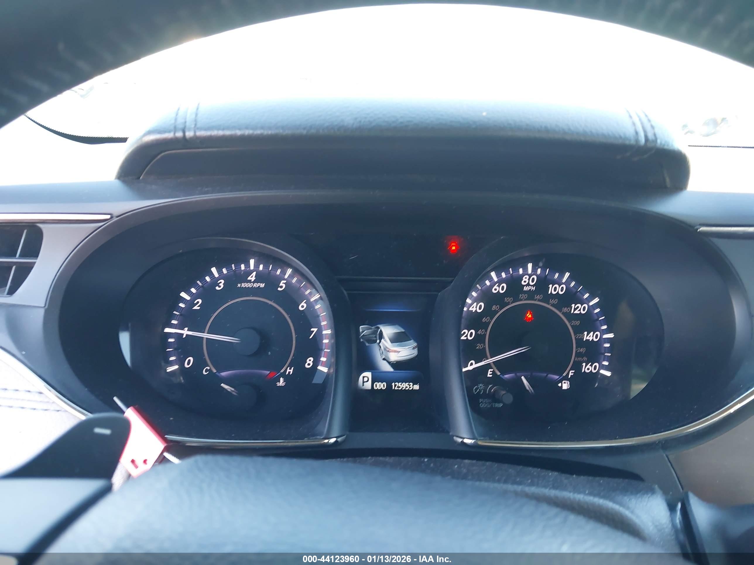 TOYOTA AVALON image 7