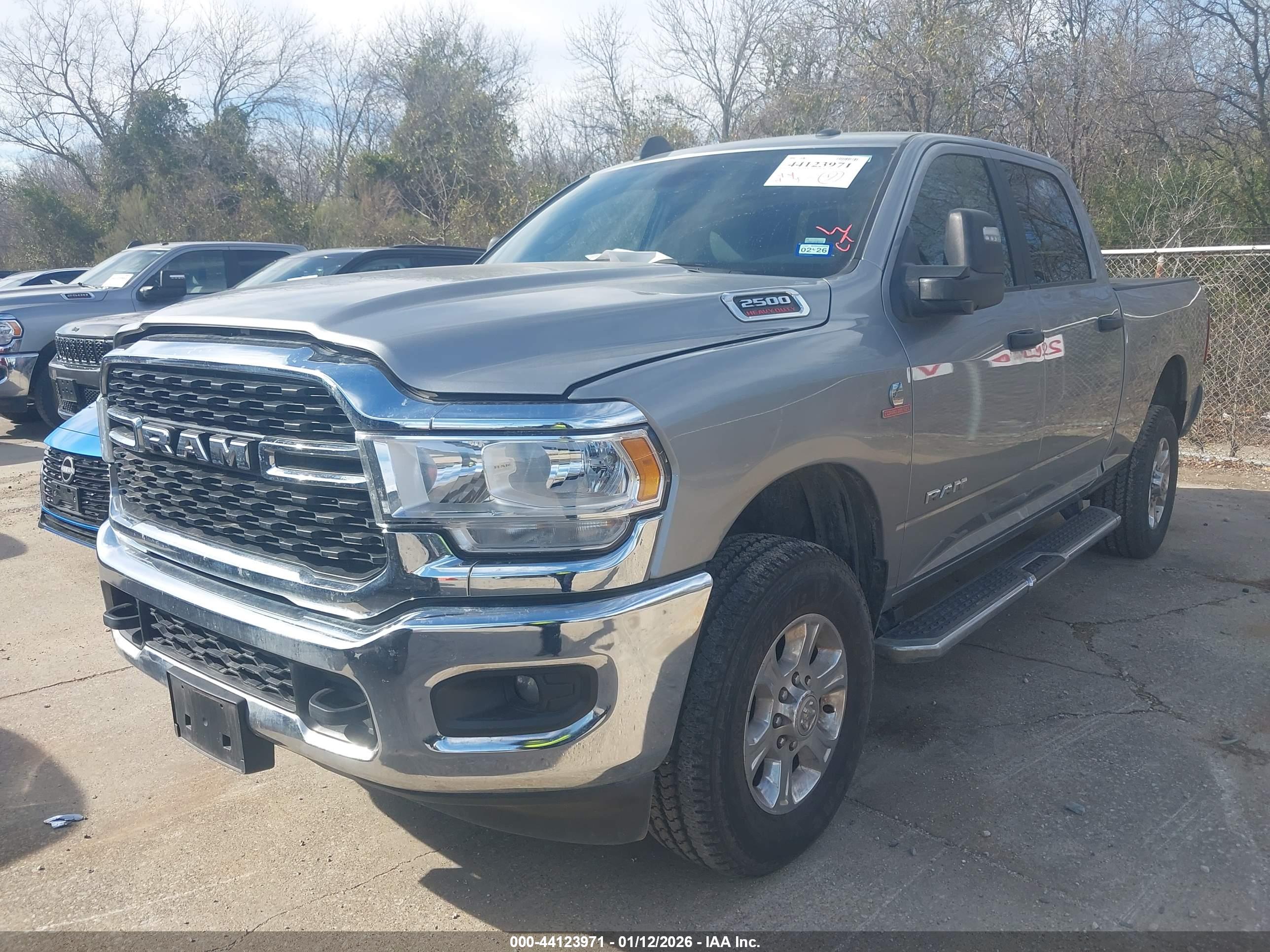 RAM 2500 image 2