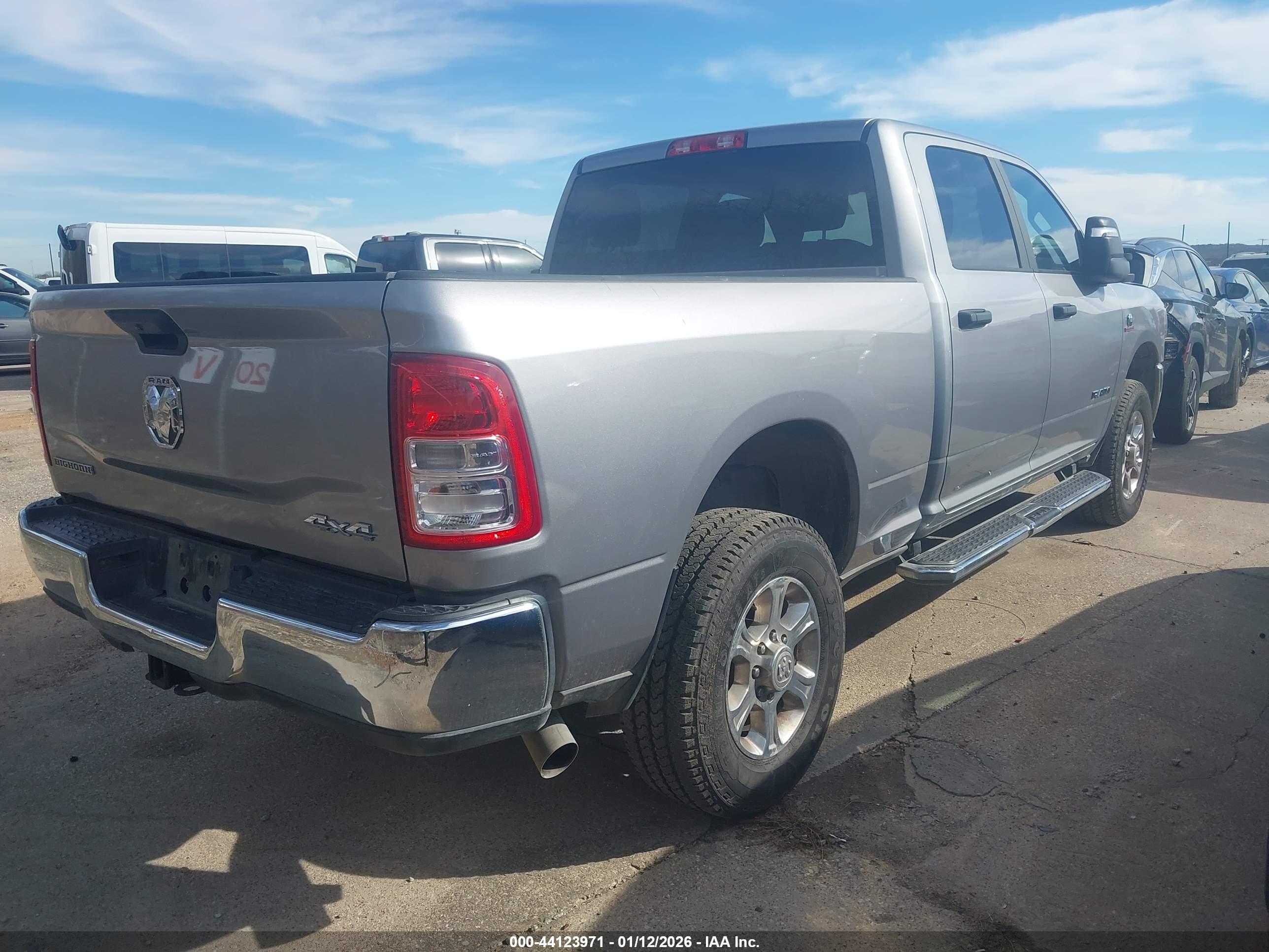 RAM 2500 image 4