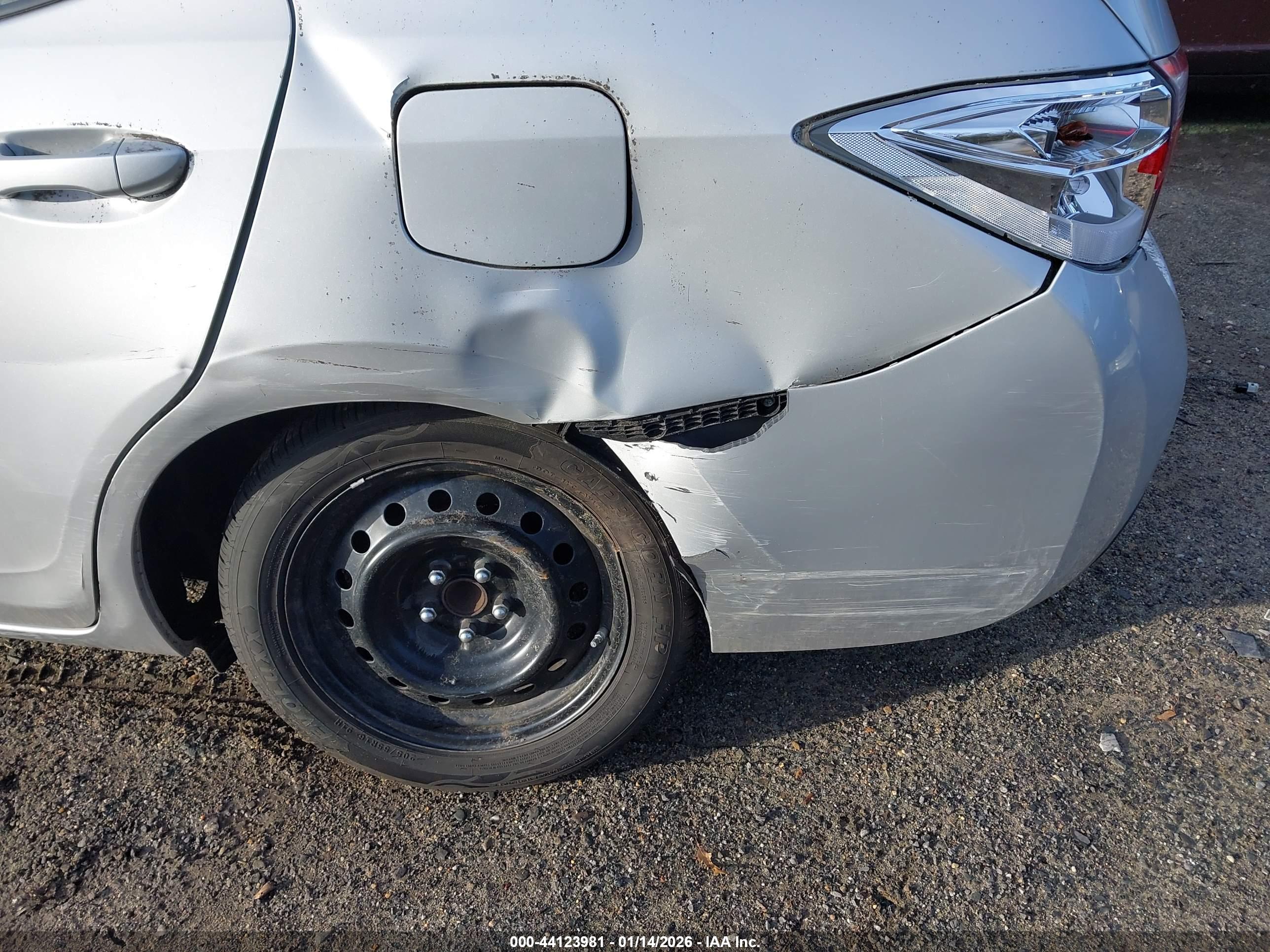 TOYOTA COROLLA image 6