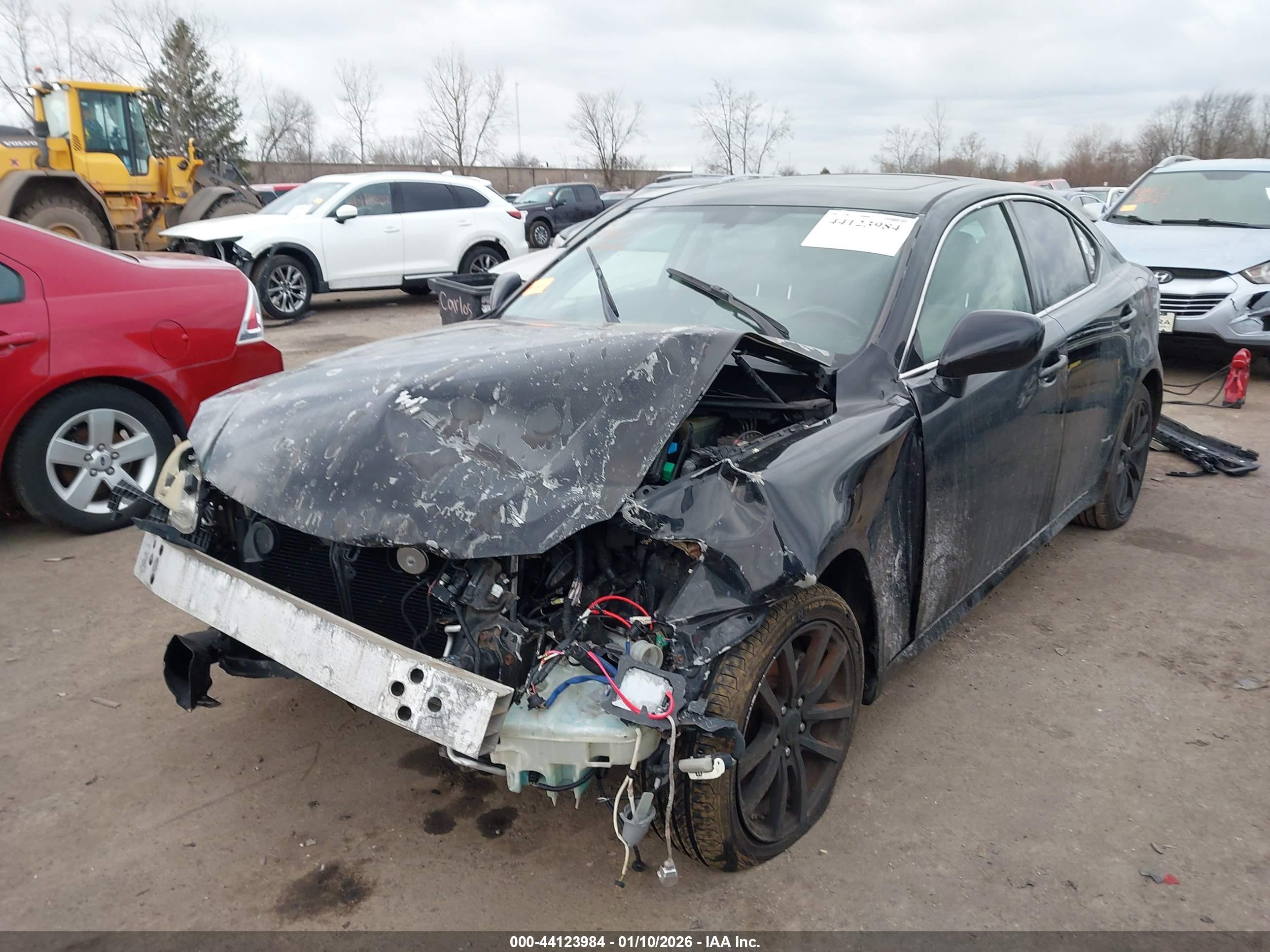 LEXUS IS image 2