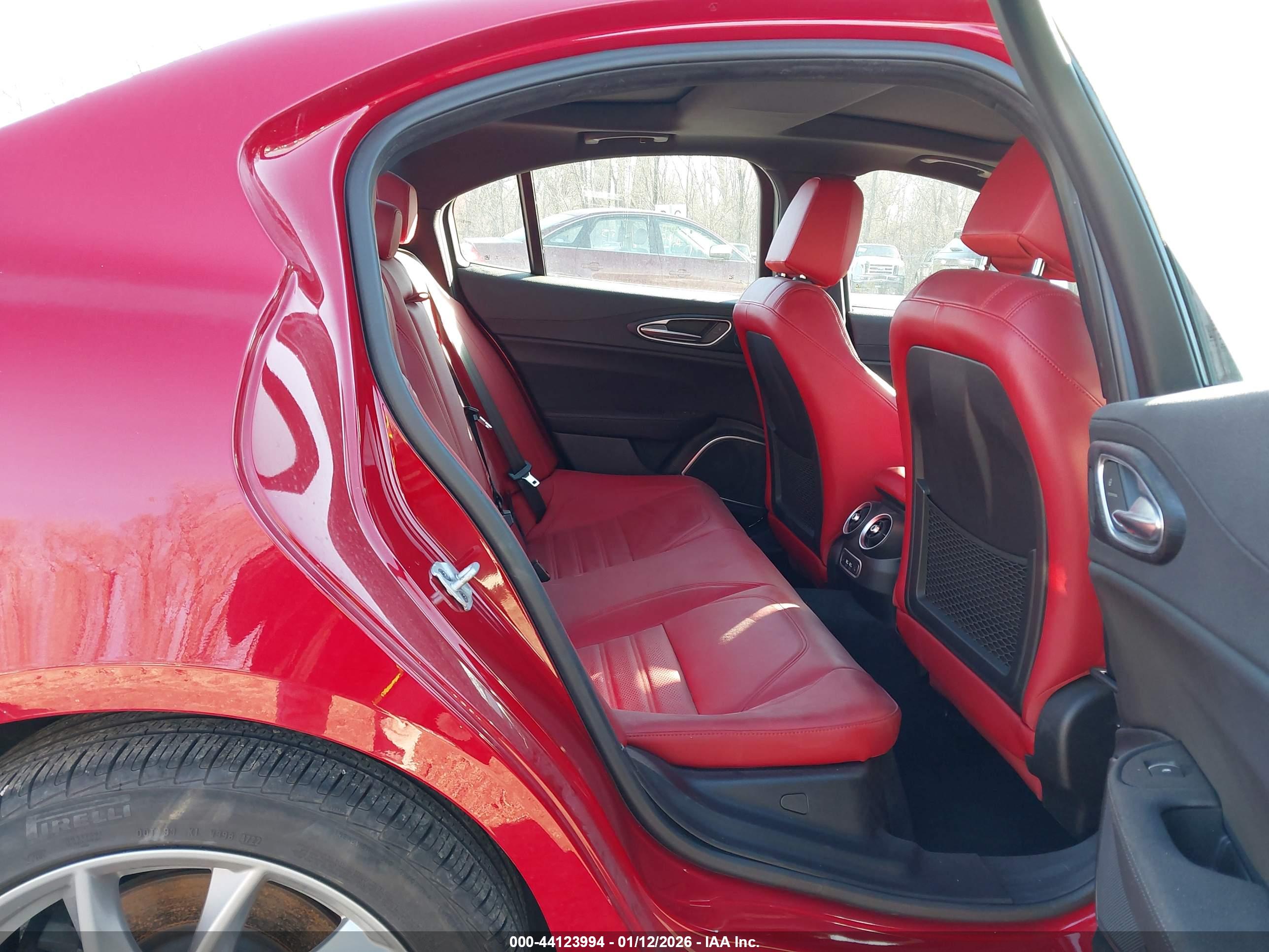 ALFA ROMEO image 8