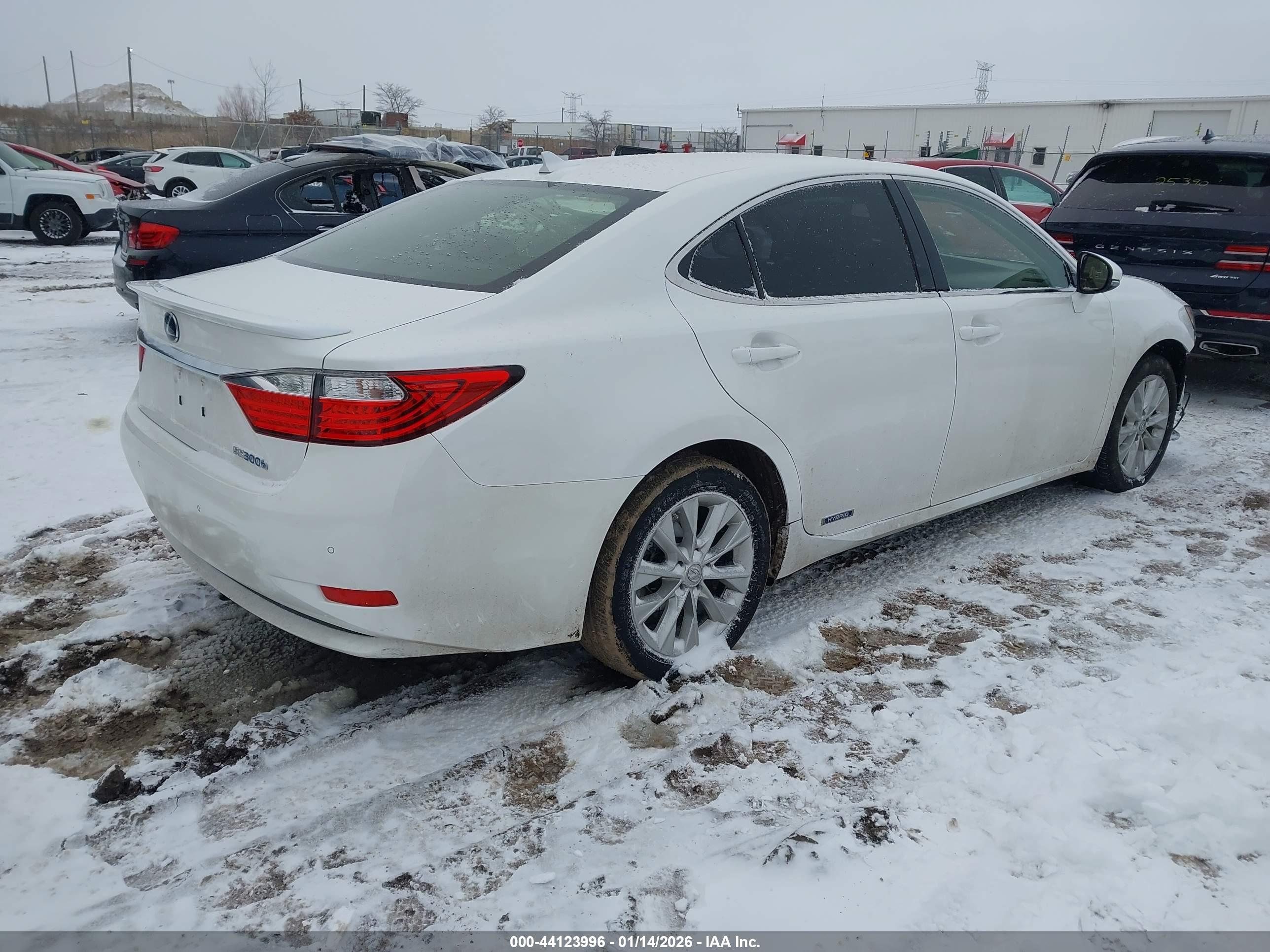 LEXUS ES image 4