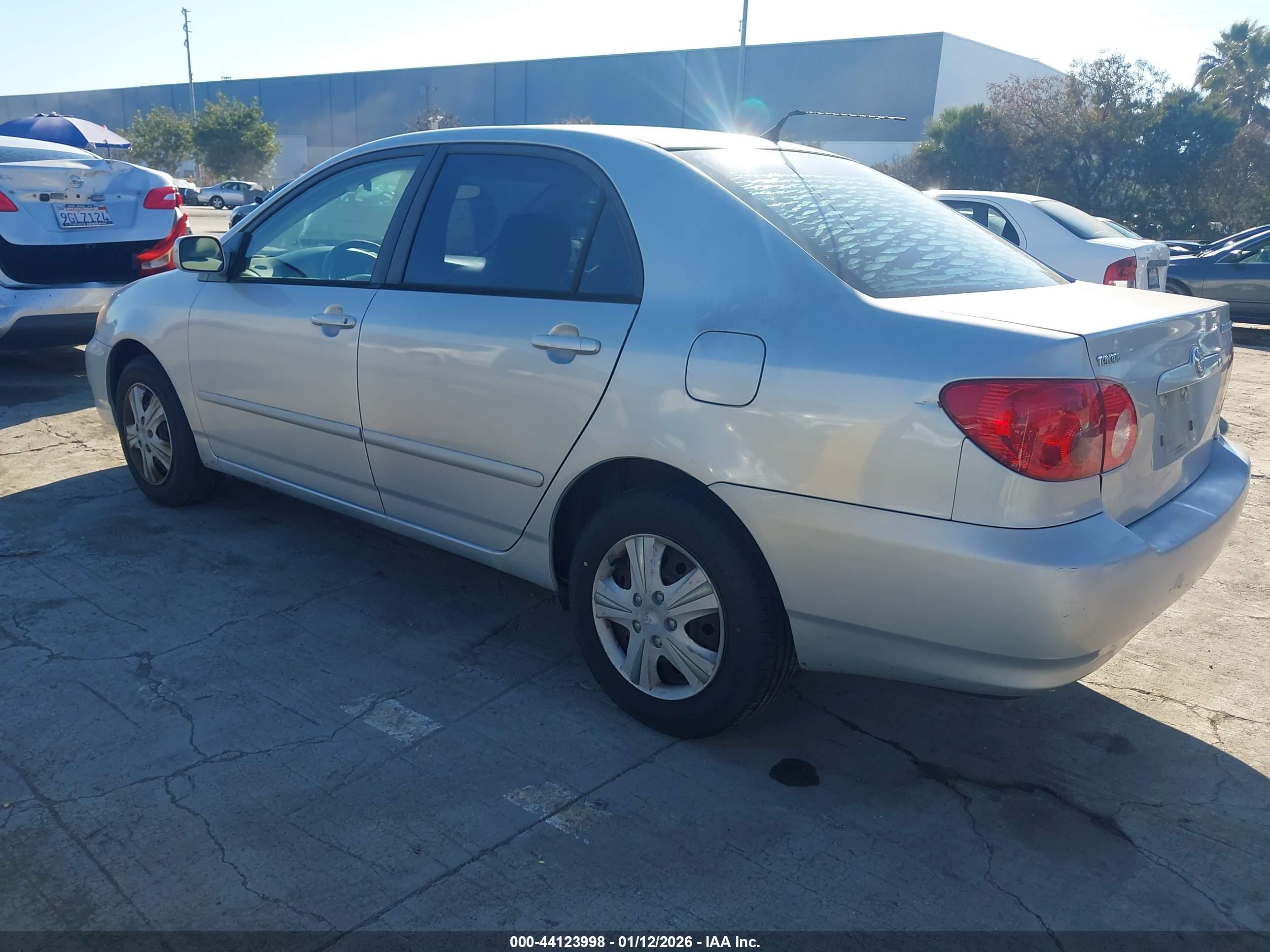 TOYOTA COROLLA image 3
