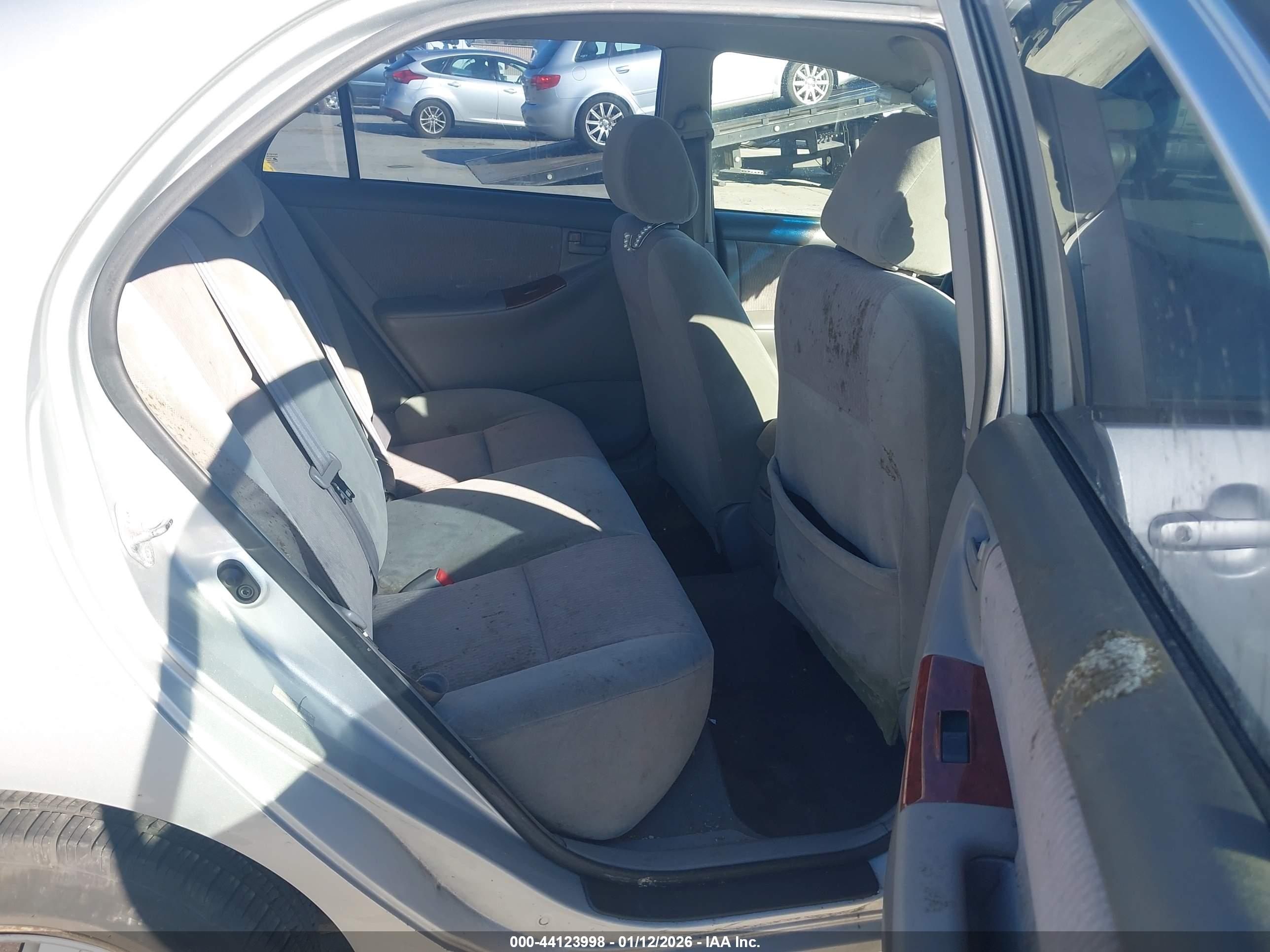 TOYOTA COROLLA image 8