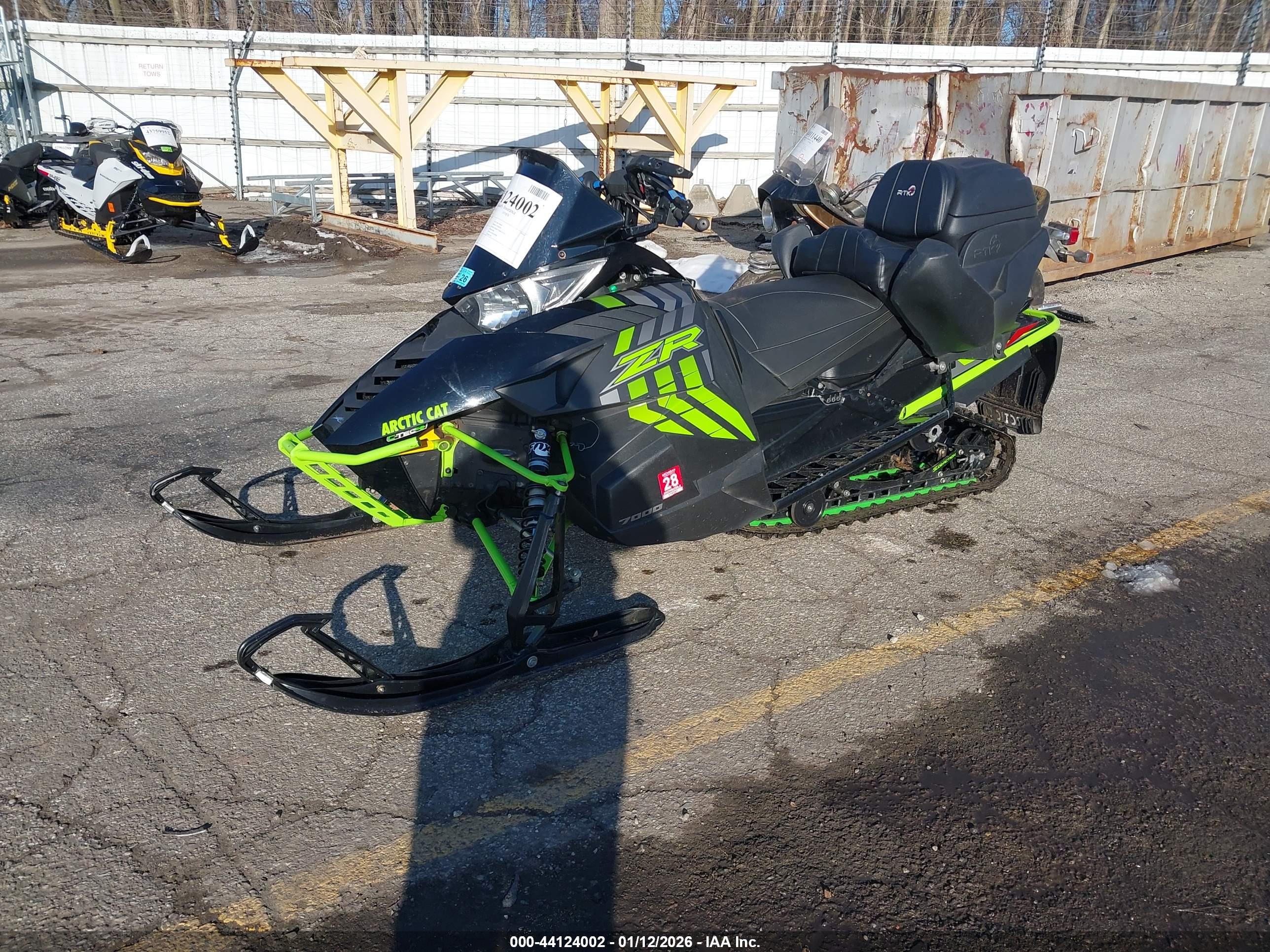 ARCTIC CAT image 2