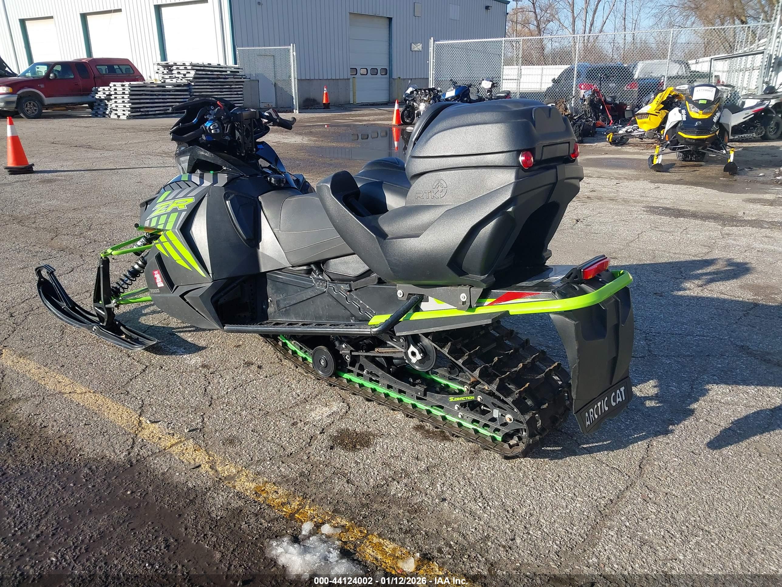 ARCTIC CAT image 3