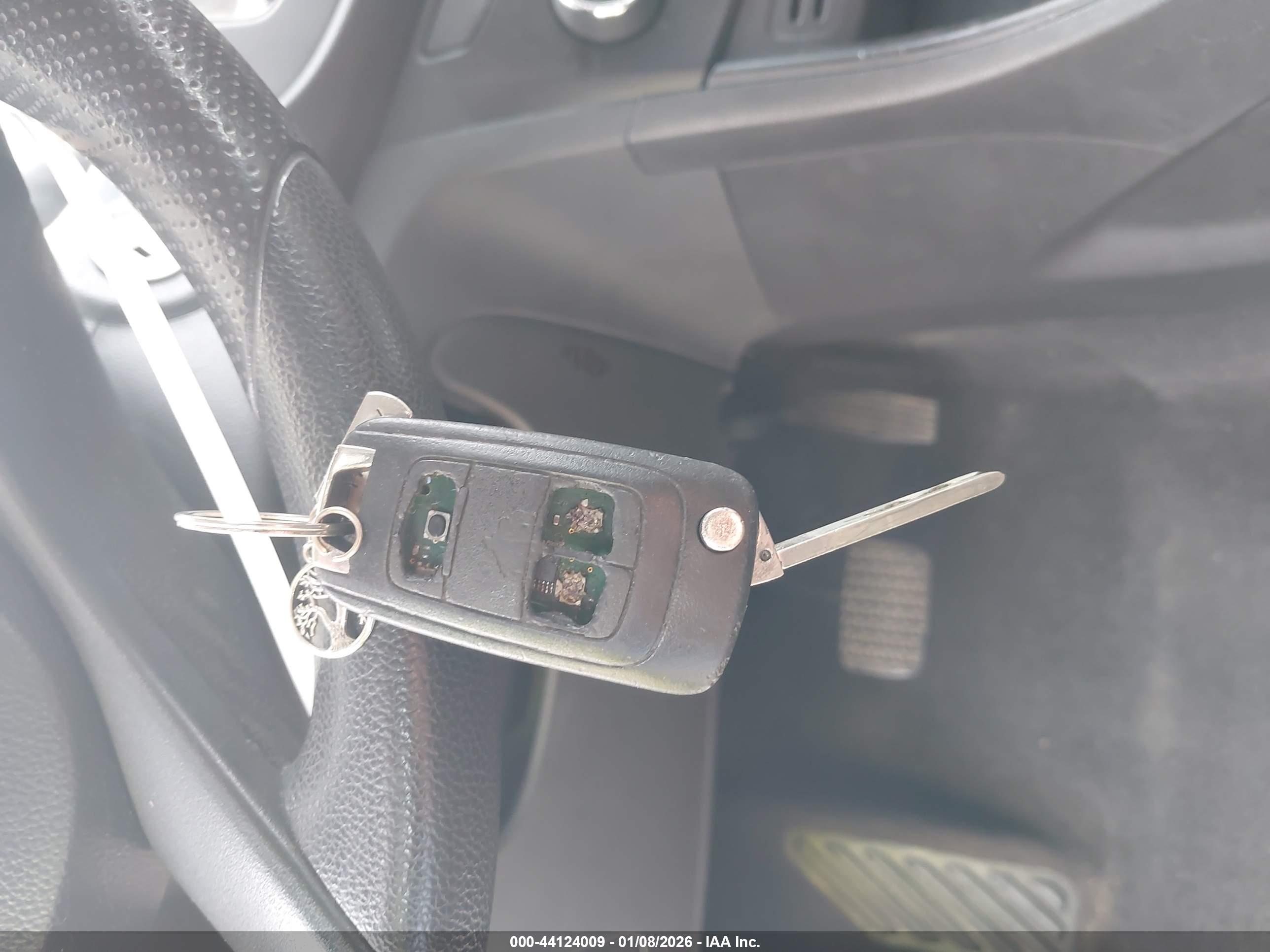 CHEVROLET TRAX image 11
